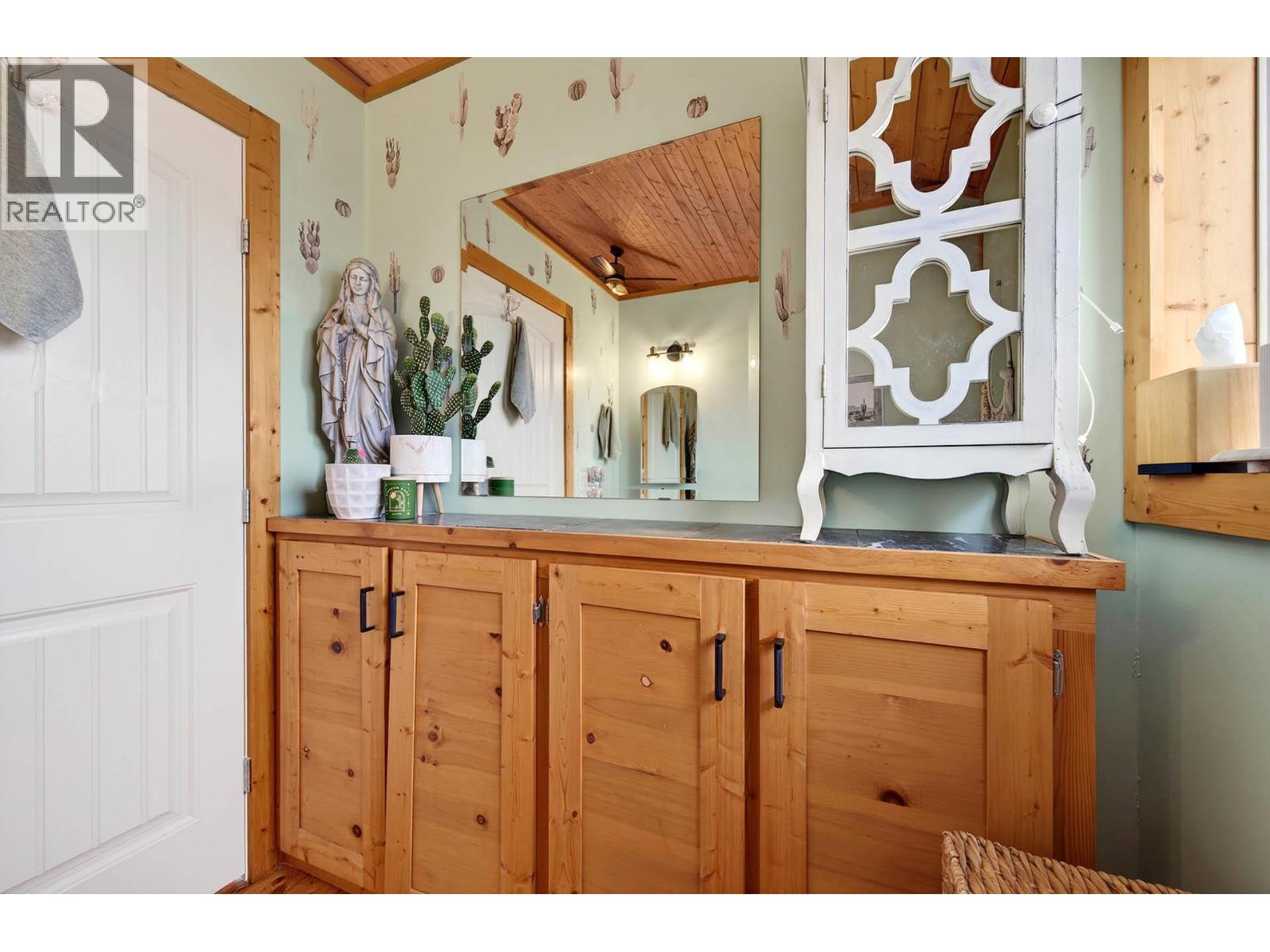 524 DEER Drive, Kamloops