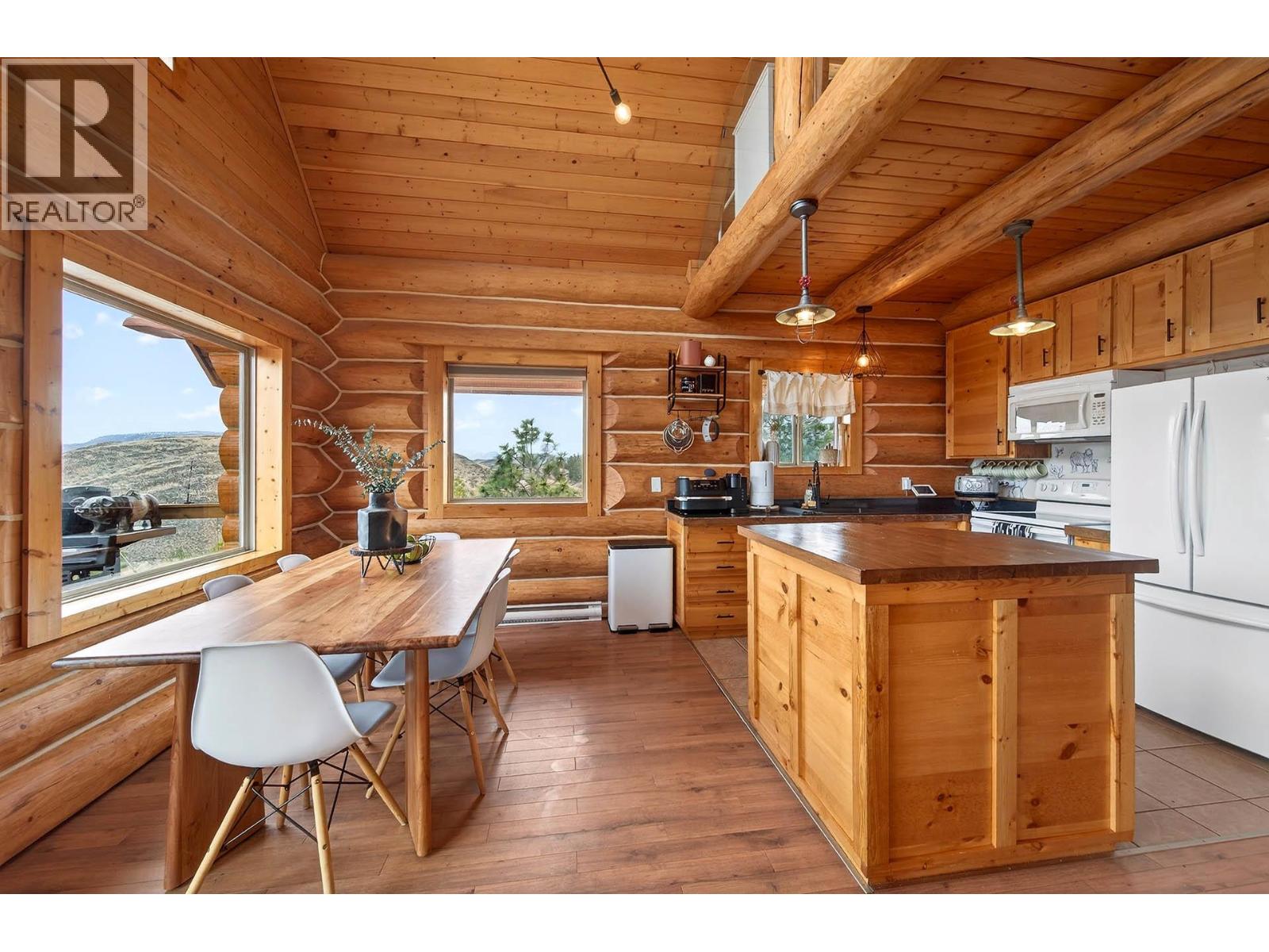 524 DEER Drive, Kamloops