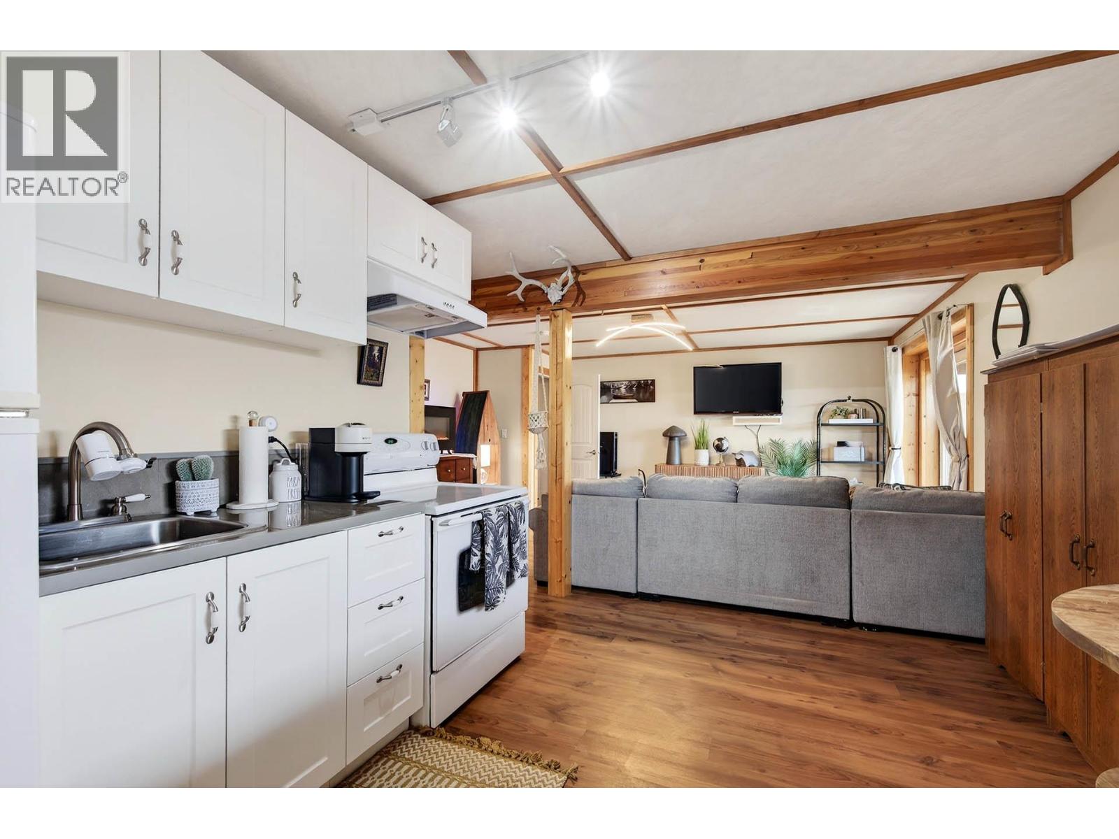 524 DEER Drive, Kamloops