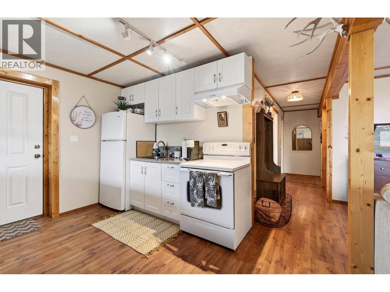 524 DEER Drive, Kamloops