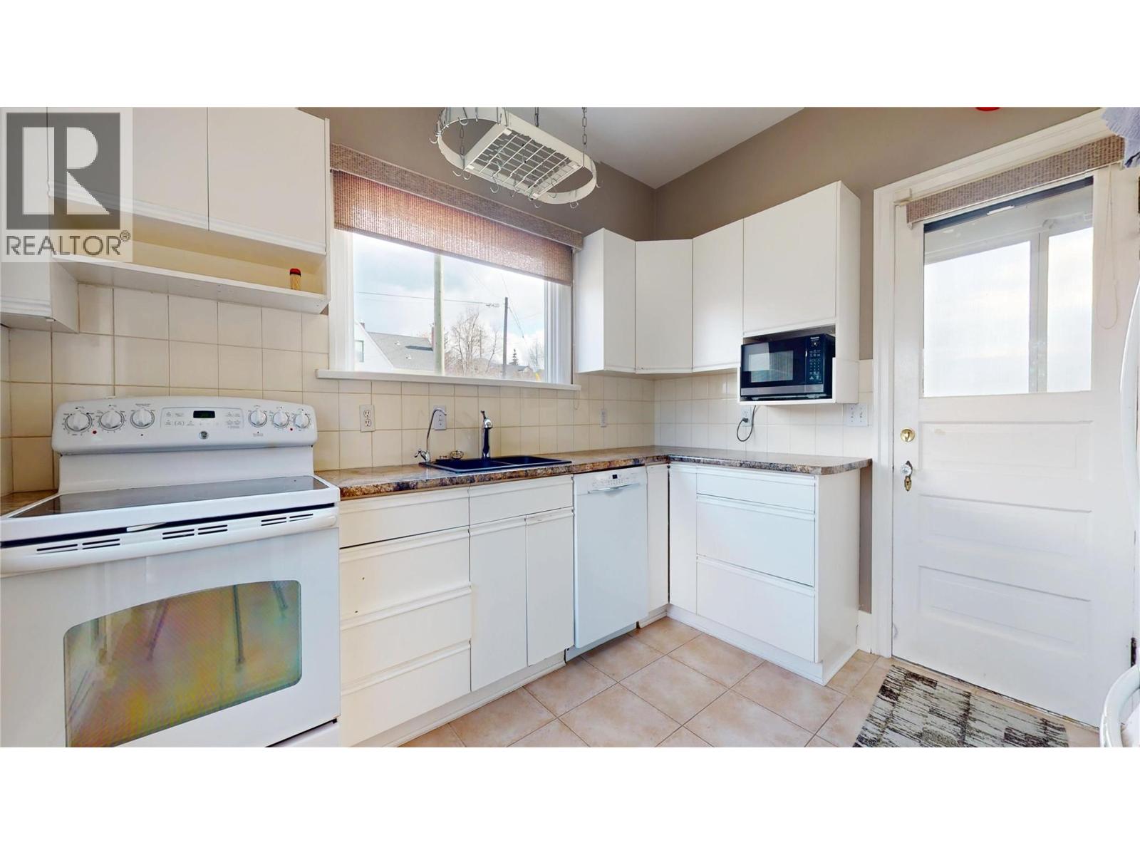 331 10th Avenue S, Cranbrook