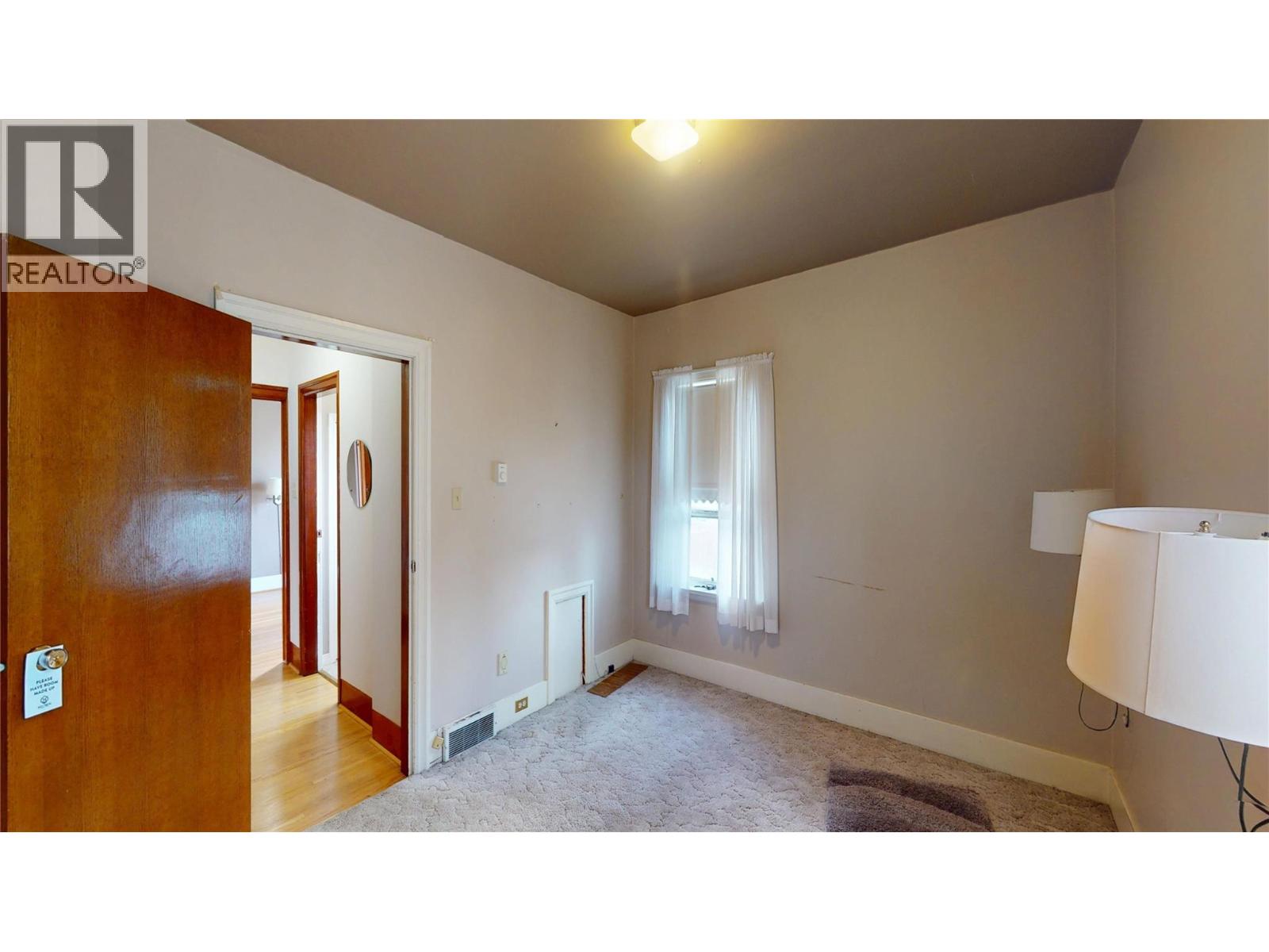 331 10th Avenue S, Cranbrook