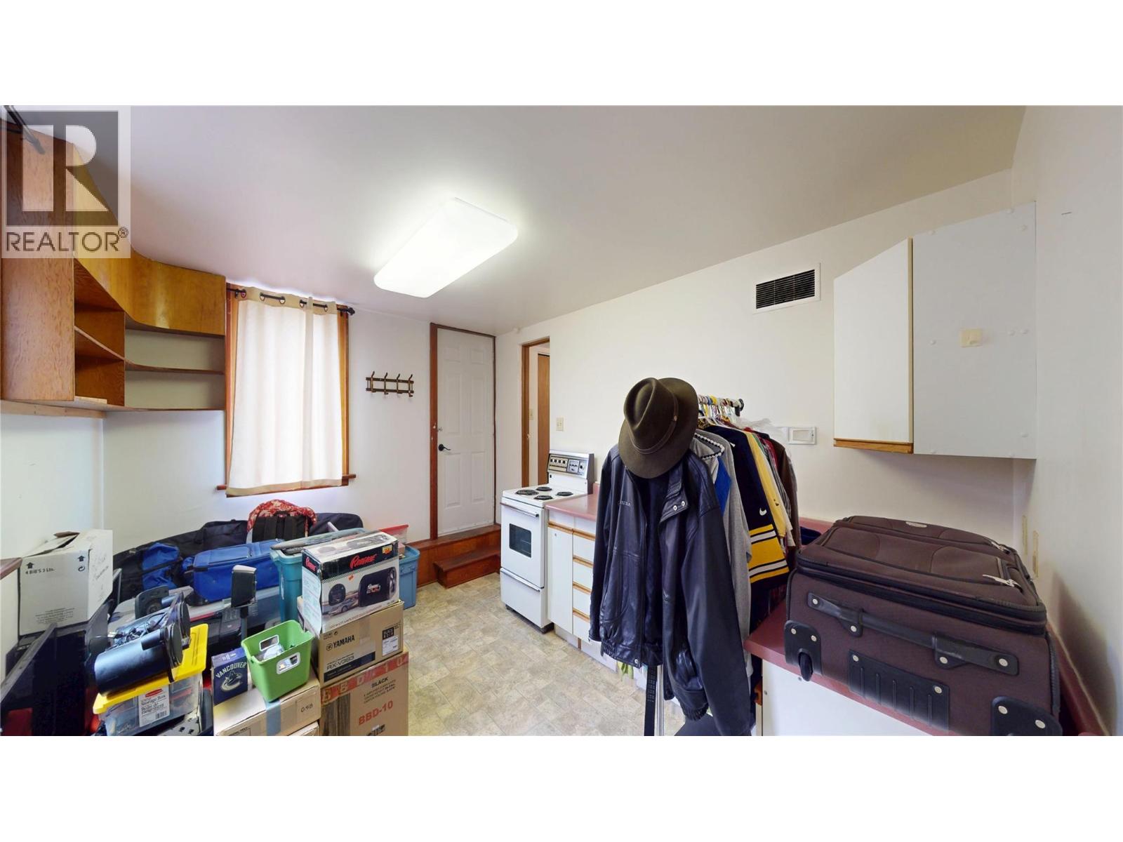 331 10th Avenue S, Cranbrook