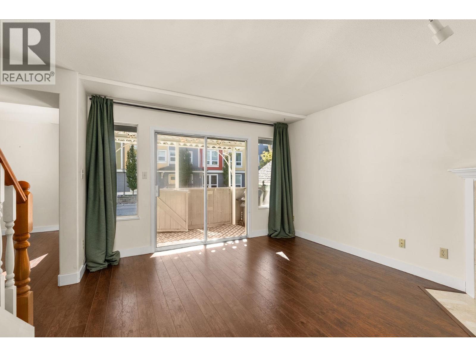 #5-4890 48 Avenue, Ladner