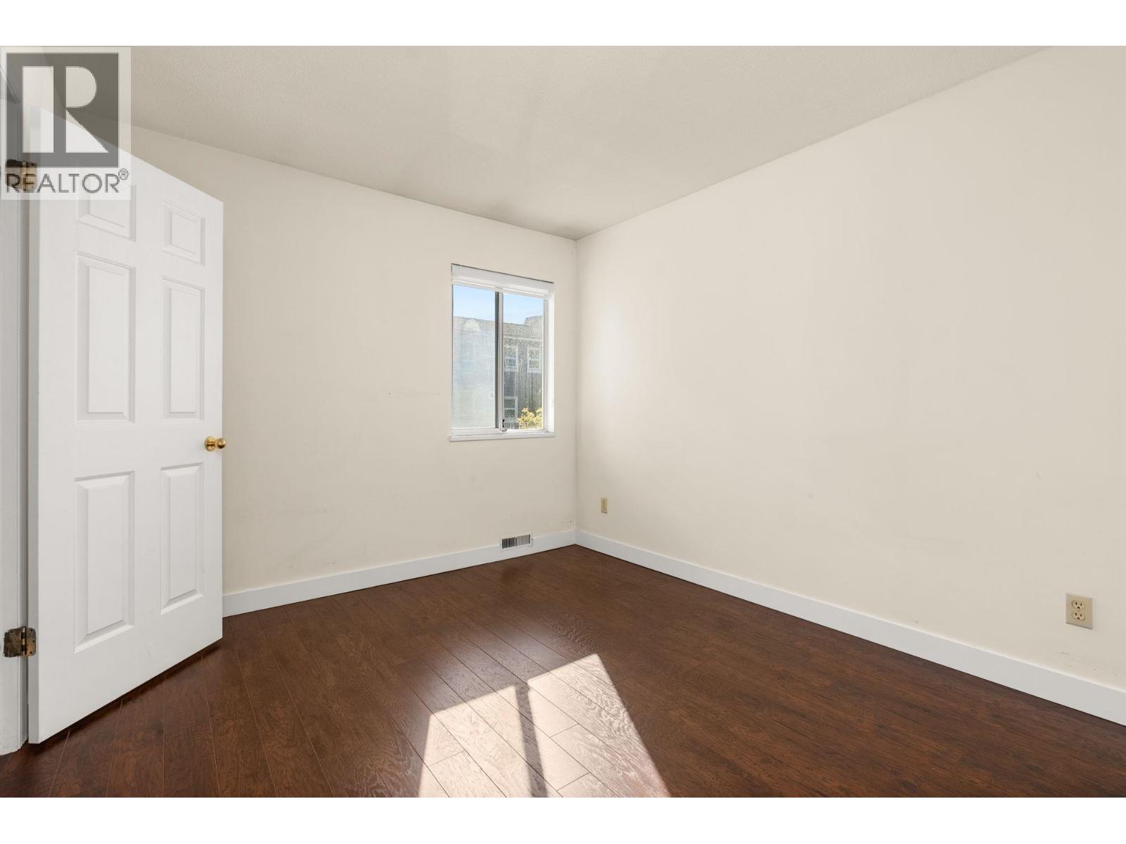 #5-4890 48 Avenue, Ladner