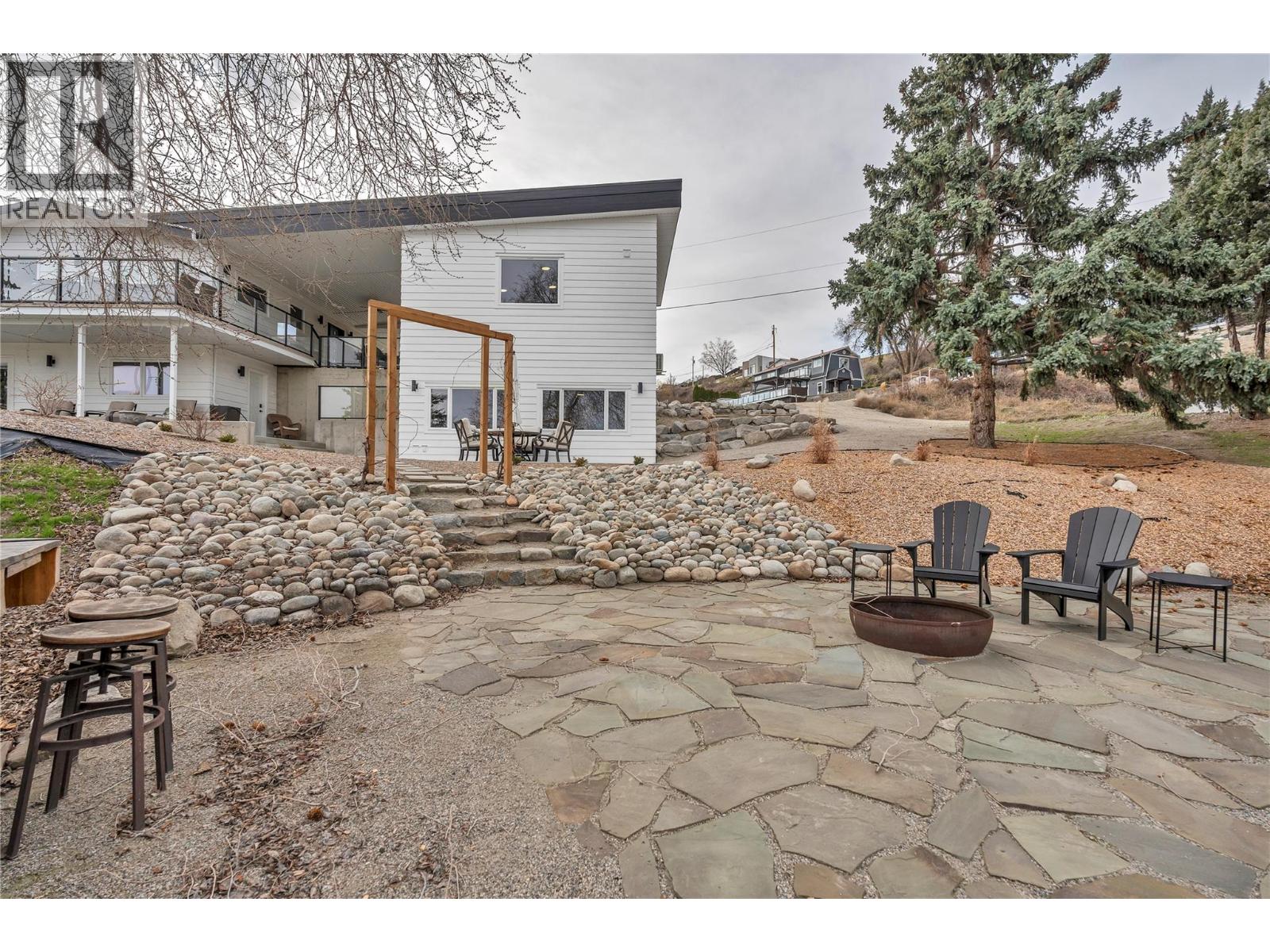5100 Wilson Road, Summerland