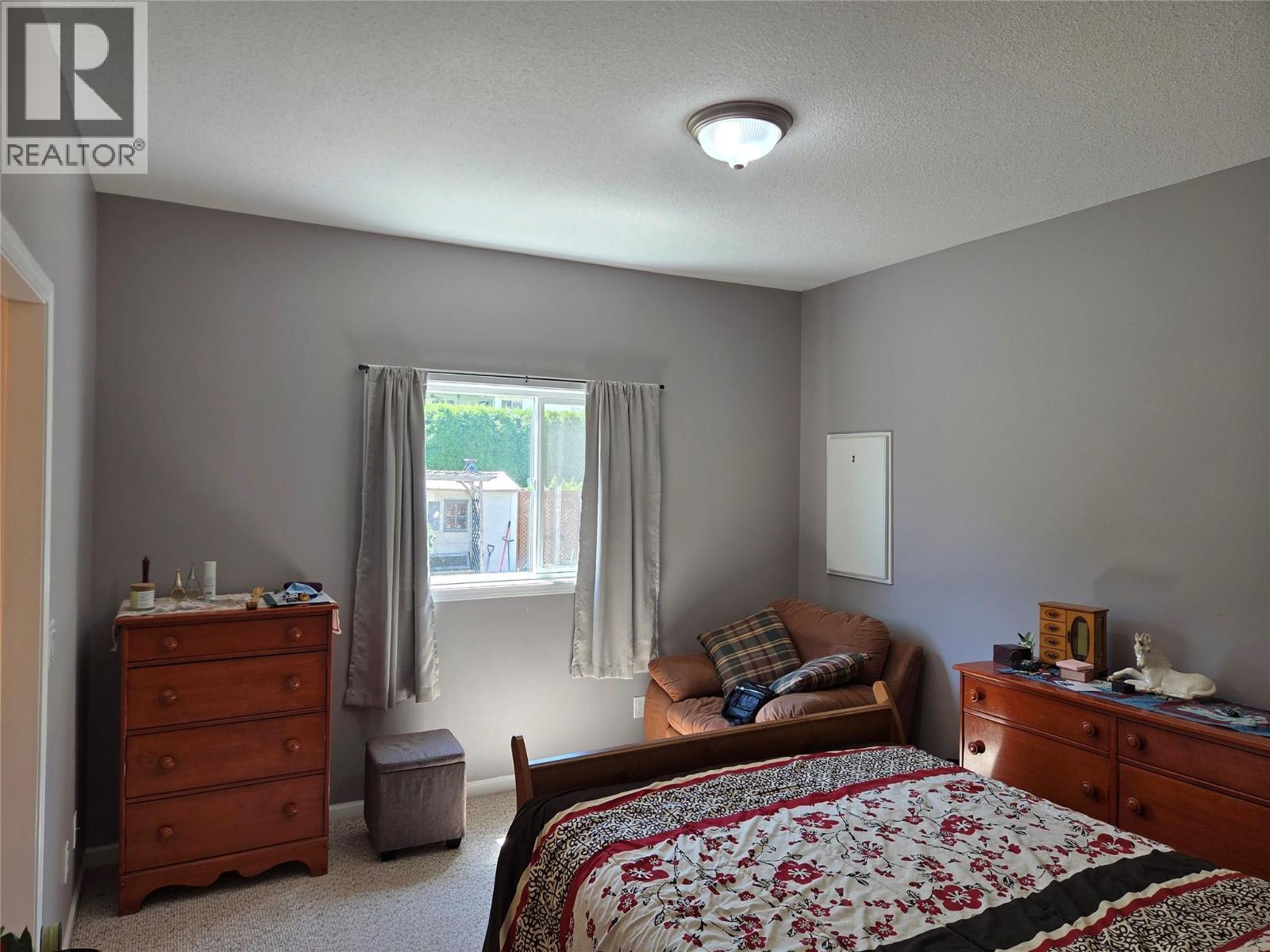 715 9th Avenue, Keremeos