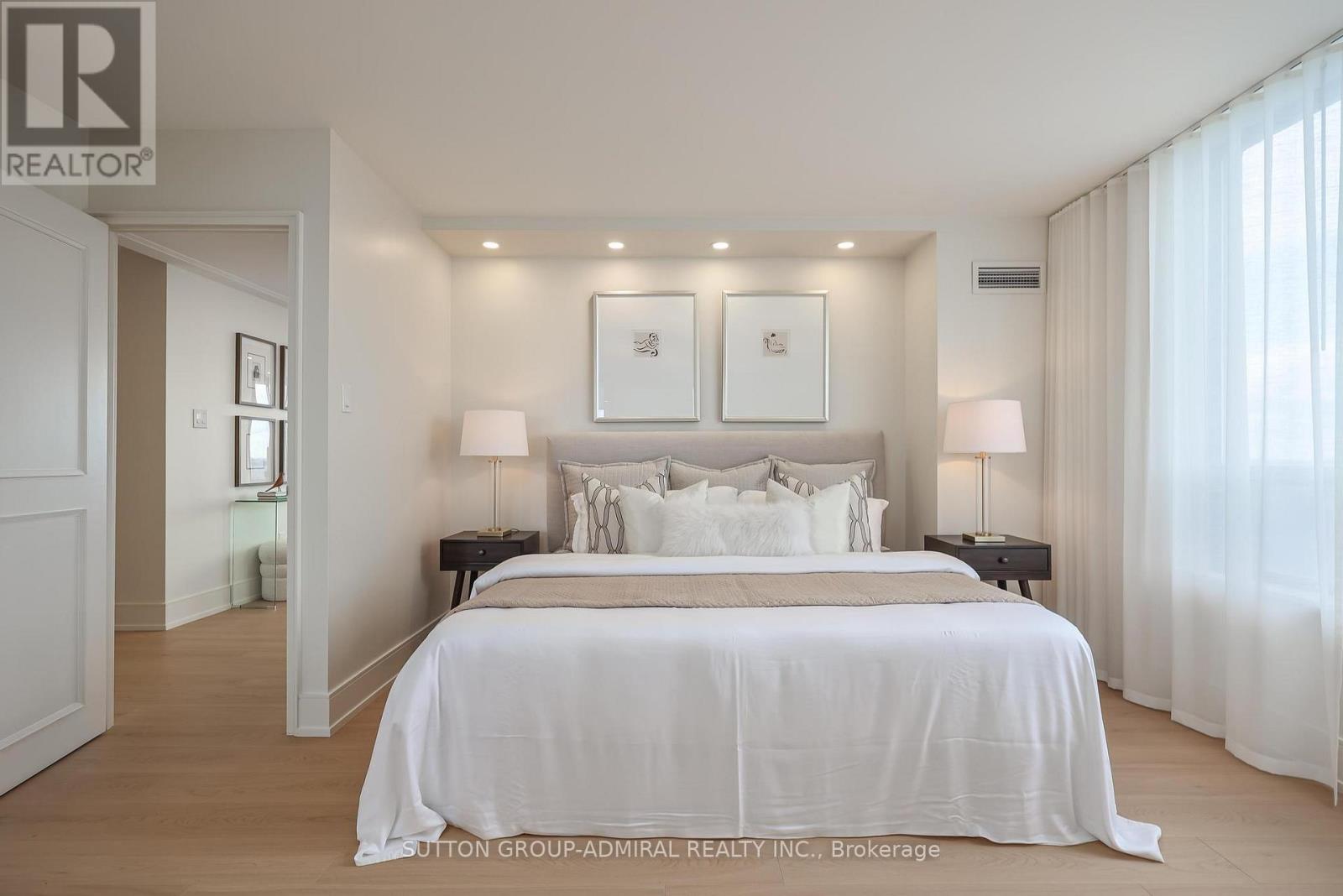 #1010 7420 BATHURST STREET - 28