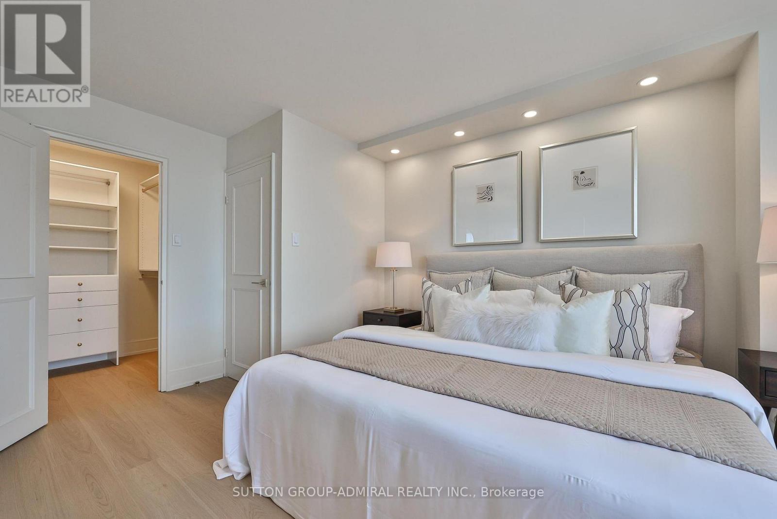 #1010 7420 BATHURST STREET - 29
