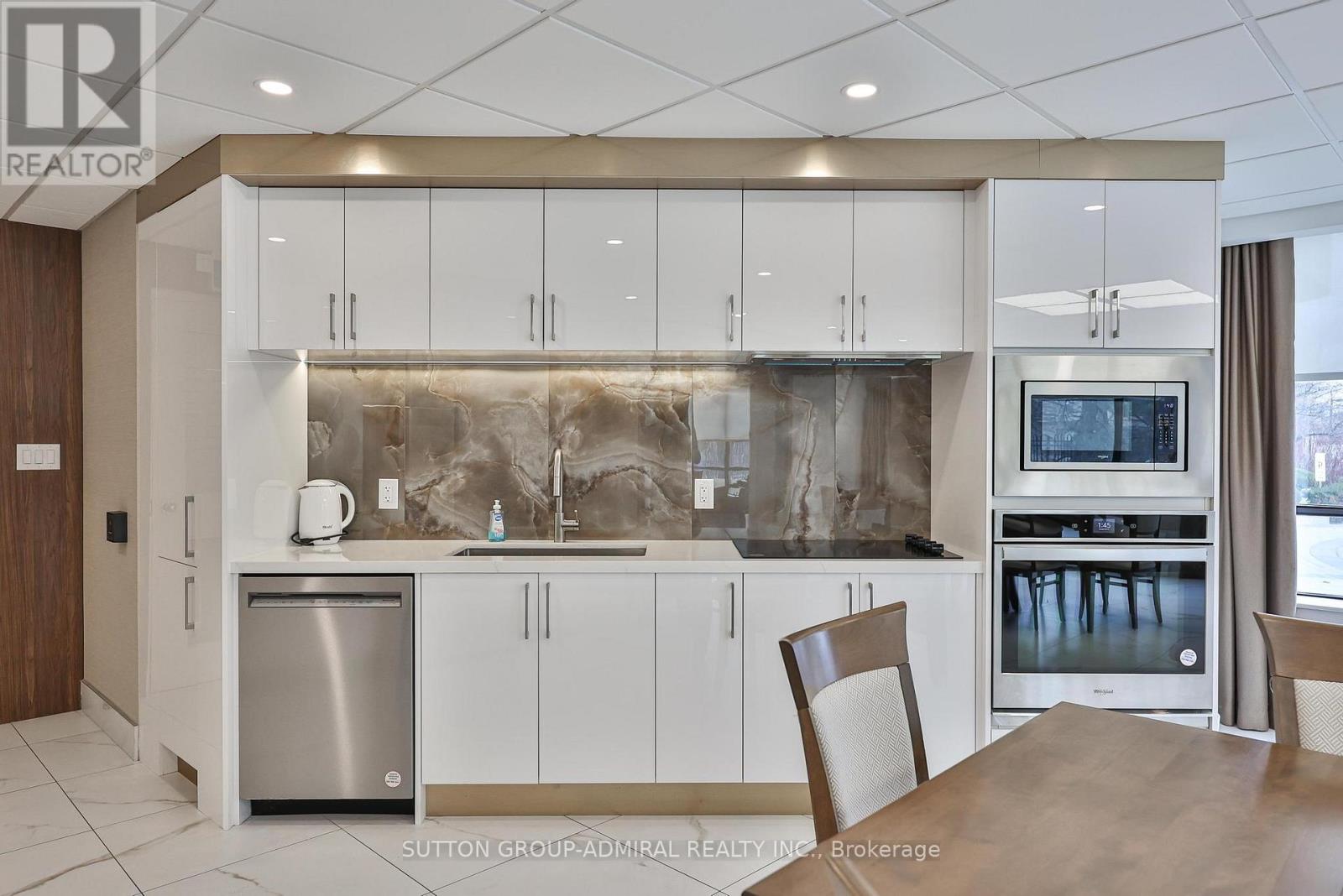 #1010 7420 BATHURST STREET - 43