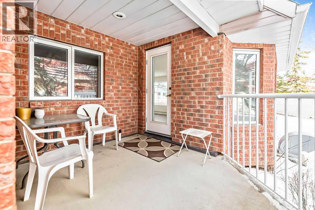 Single Family House for Sale in   Hawksbrow Point NW Hawkwood Calgary 