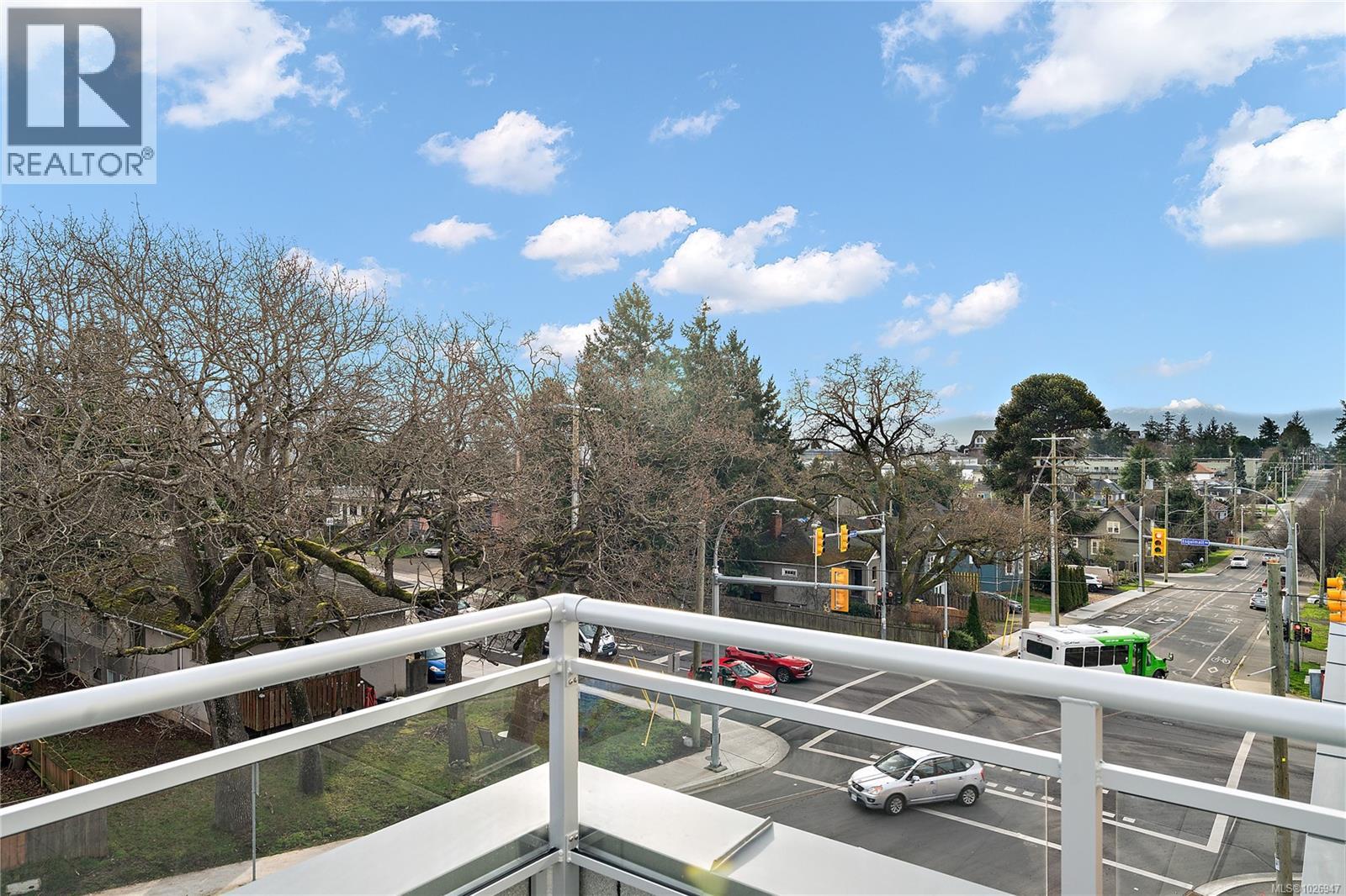 #307 1102 ESQUIMALT RD - Image 3