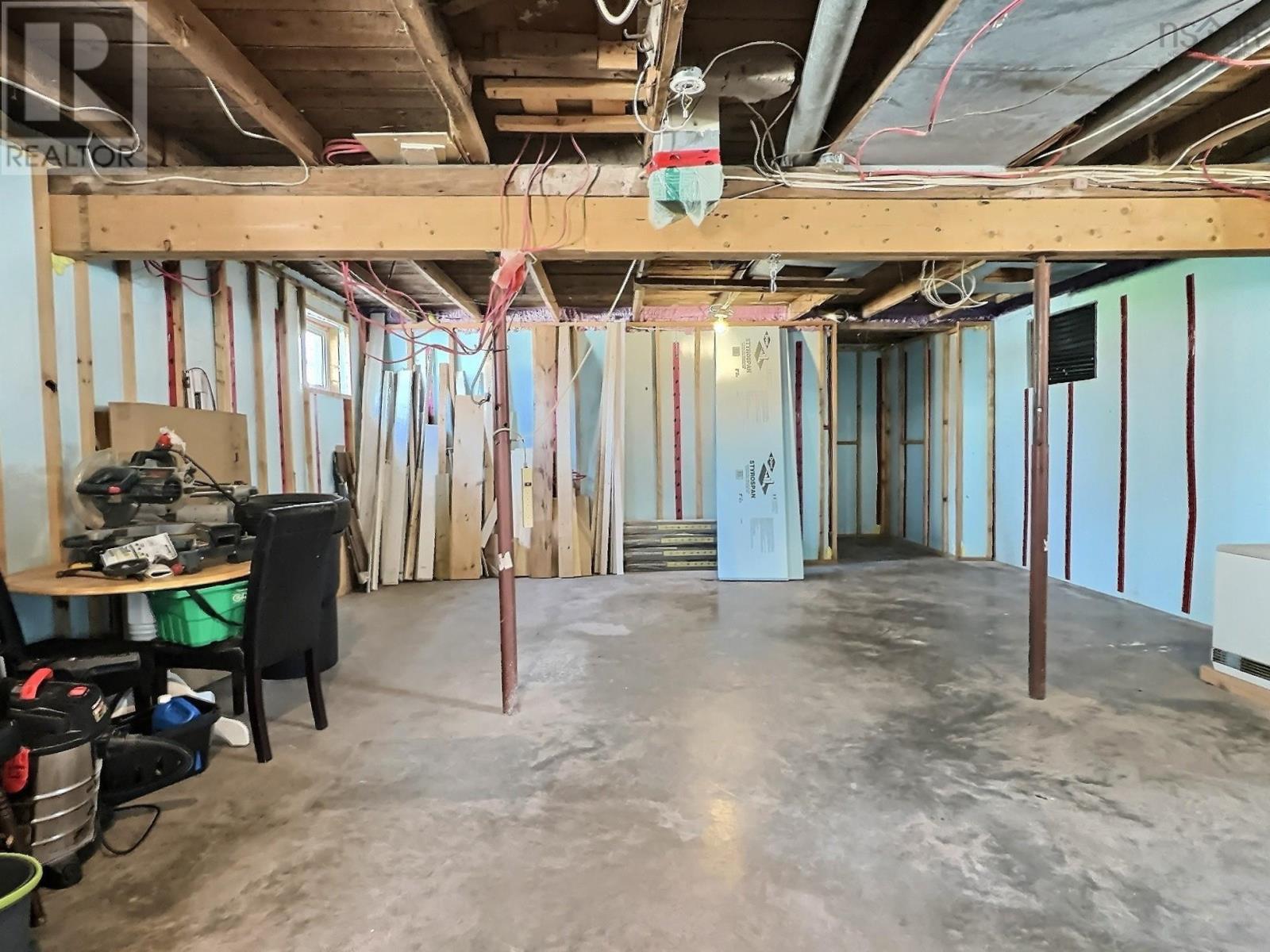 Property 16 of 21 of 14 High Street