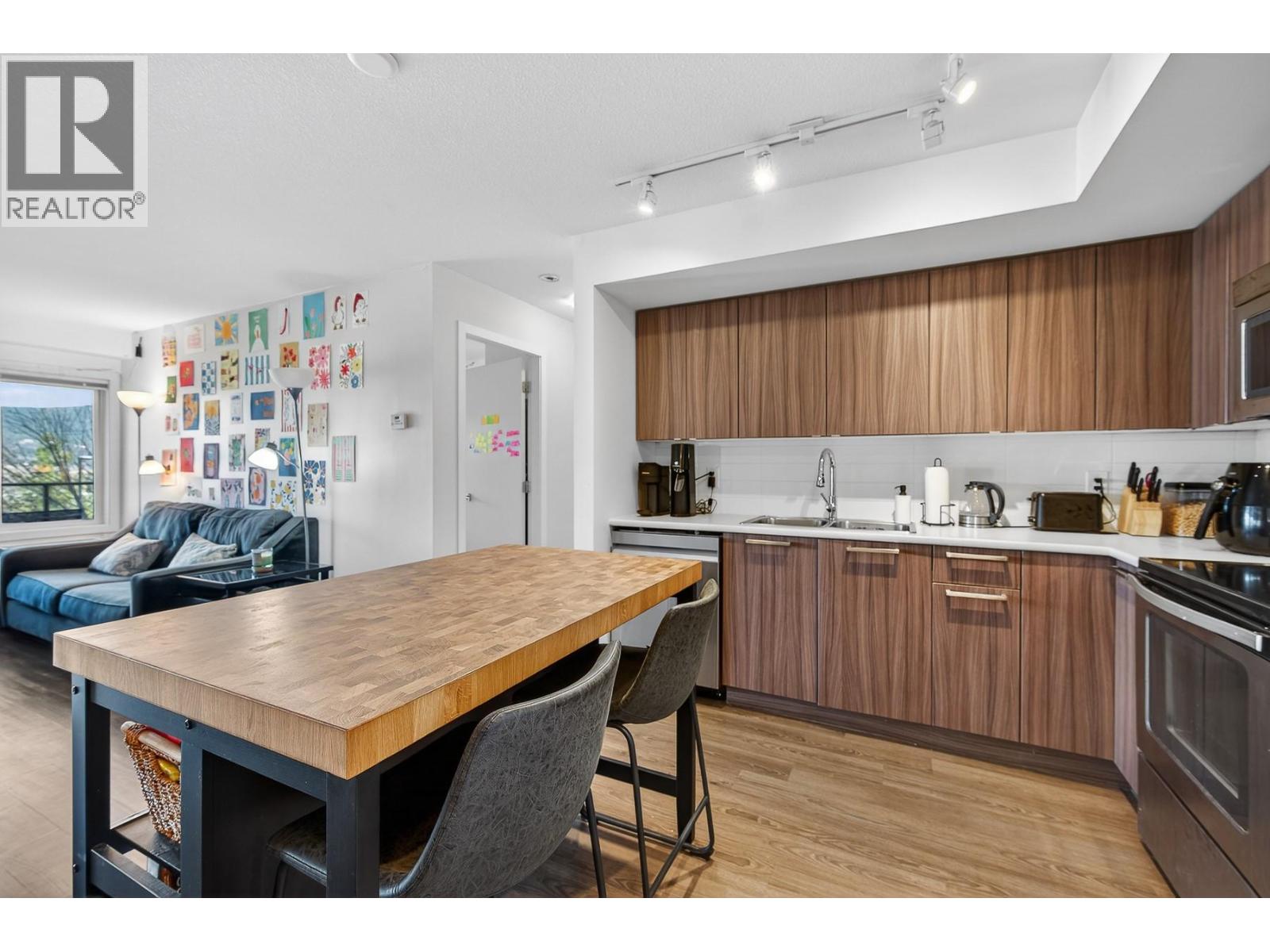 116 883 Academy Way, Kelowna