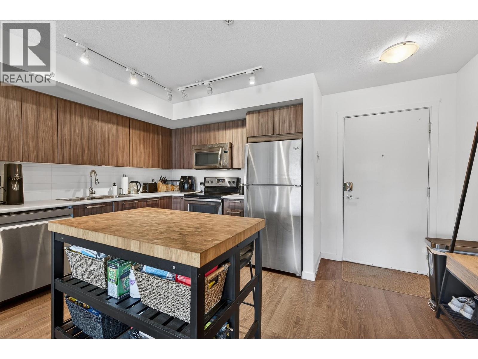 116 883 Academy Way, Kelowna