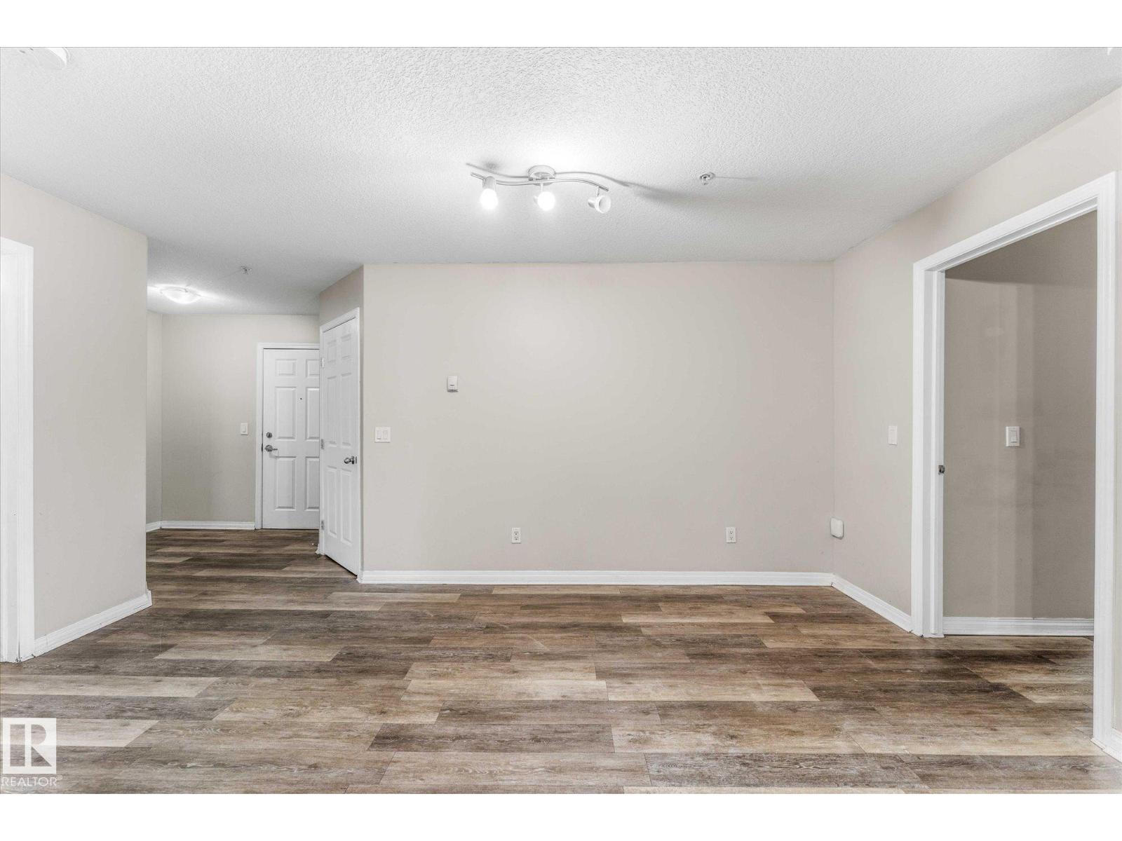 #112 9945 167 ST NW - 19