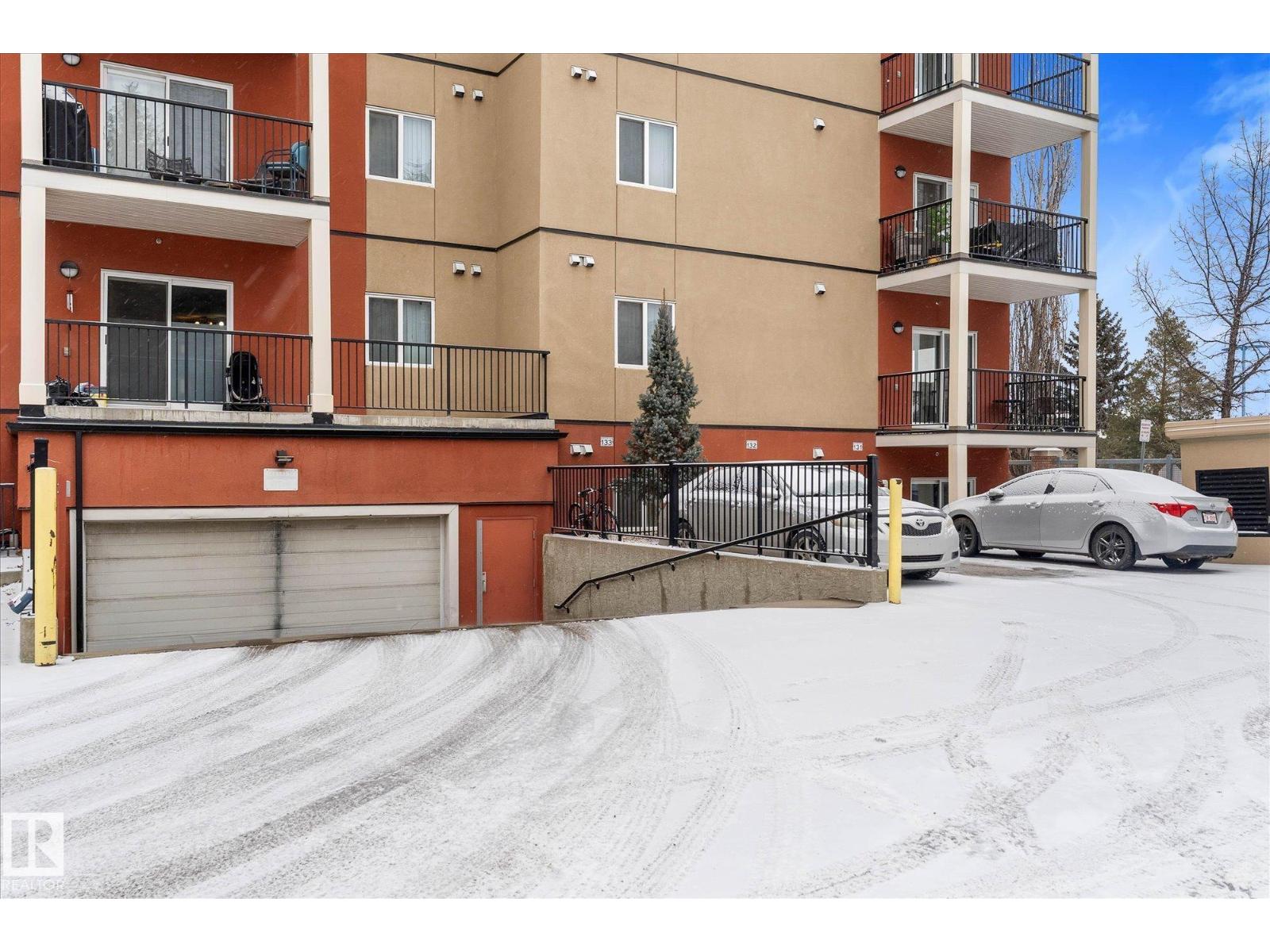 #112 9945 167 ST NW - 42