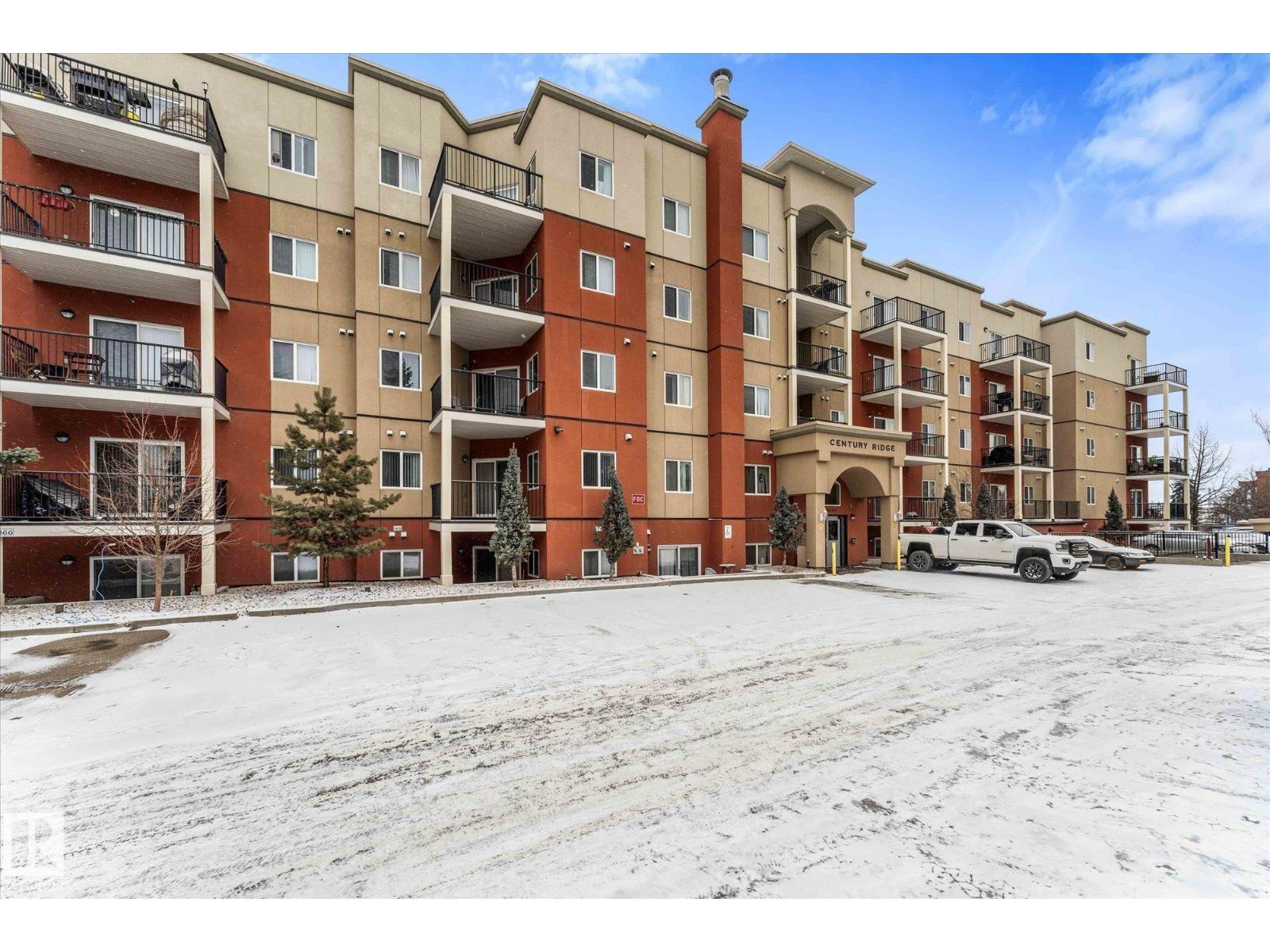 #112 9945 167 ST NW - 43