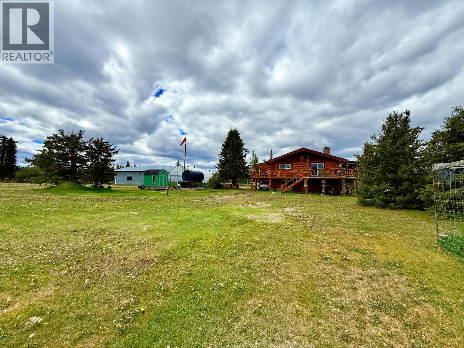 9736 97 Cariboo Highway — photo 3