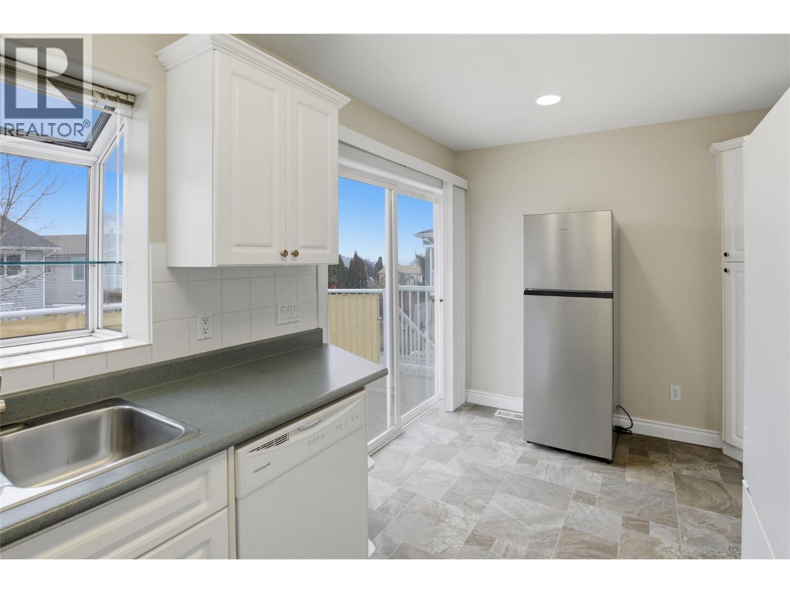 1938 Manning Court - 20