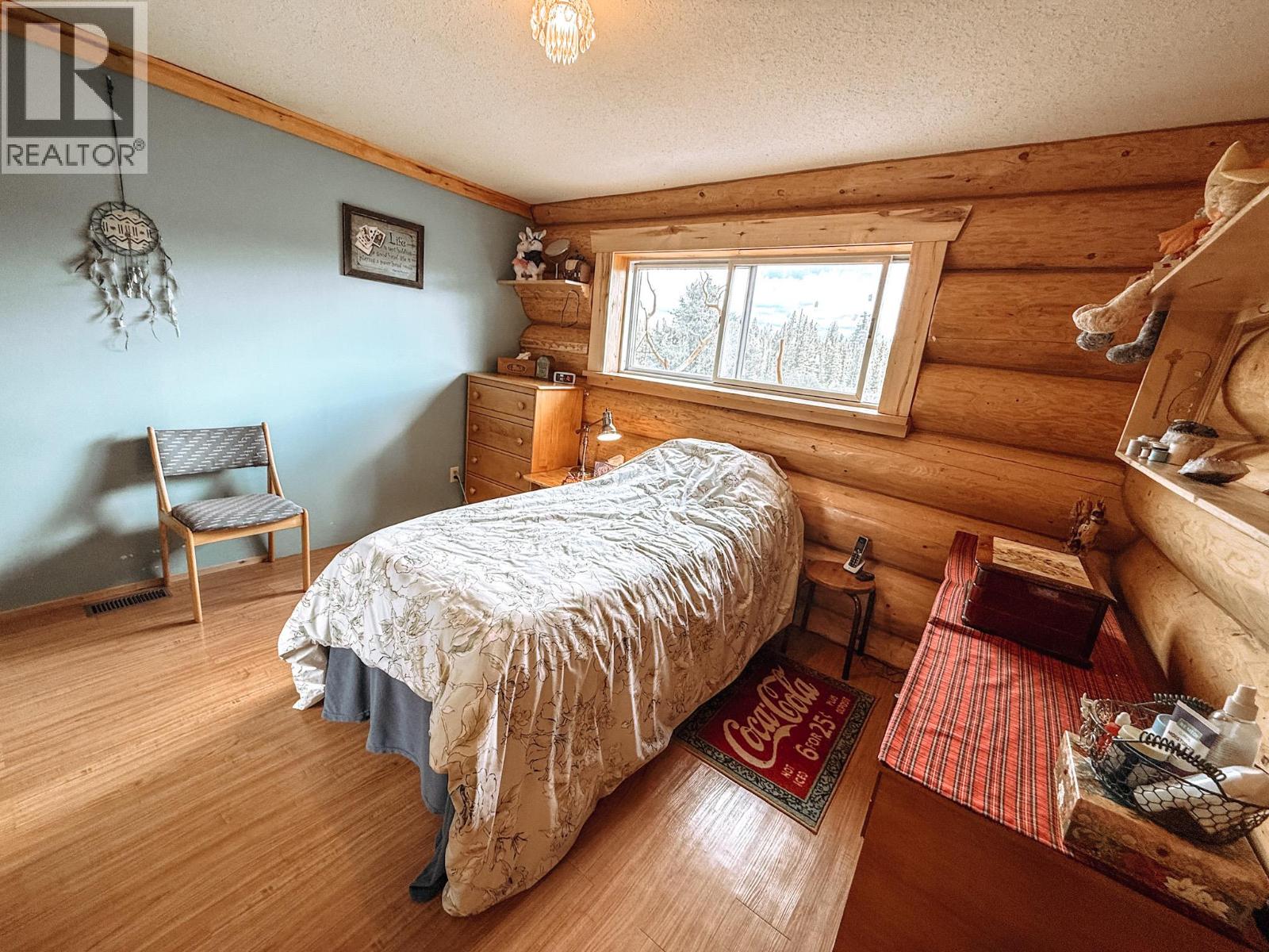 9736 97 Cariboo Highway, Clinton