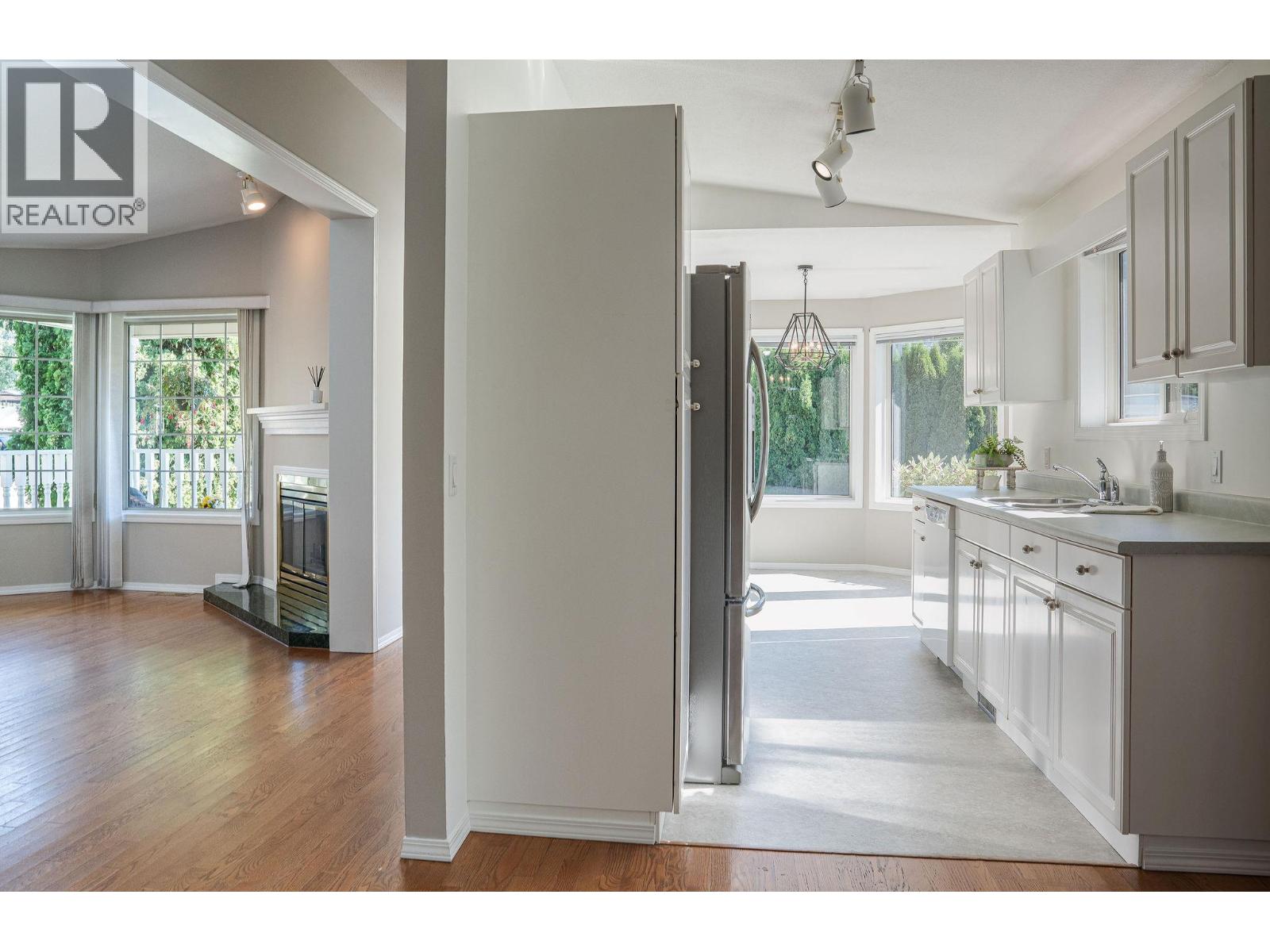 1017 Cottonwood Street, Revelstoke