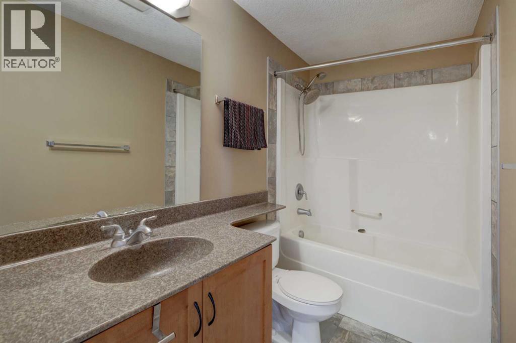 Single Family House for Sale in   Hemlock Crescent SW Spruce Cliff Calgary 