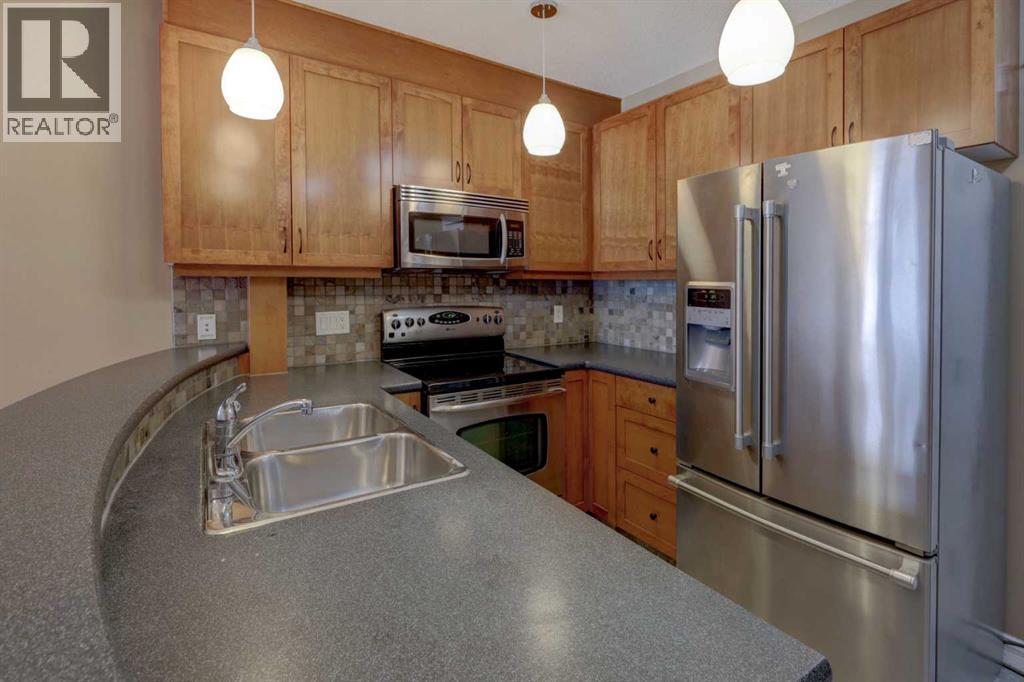 Single Family House for Sale in   Hemlock Crescent SW Spruce Cliff Calgary 