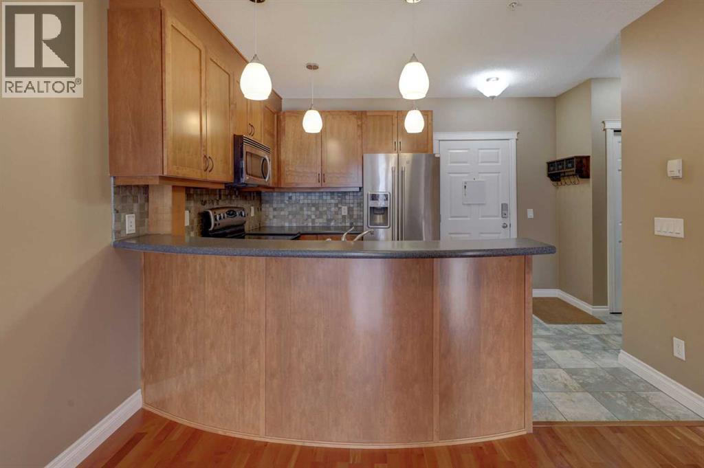 Single Family House for Sale in   Hemlock Crescent SW Spruce Cliff Calgary 