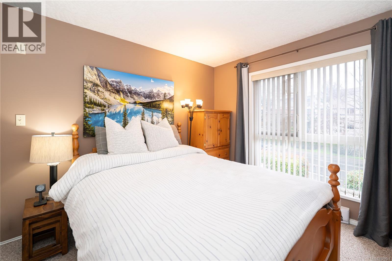 #301 331 BURNSIDE RD E - 21