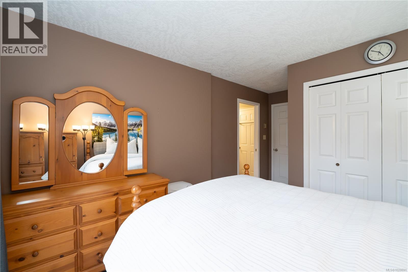 #301 331 BURNSIDE RD E - 18