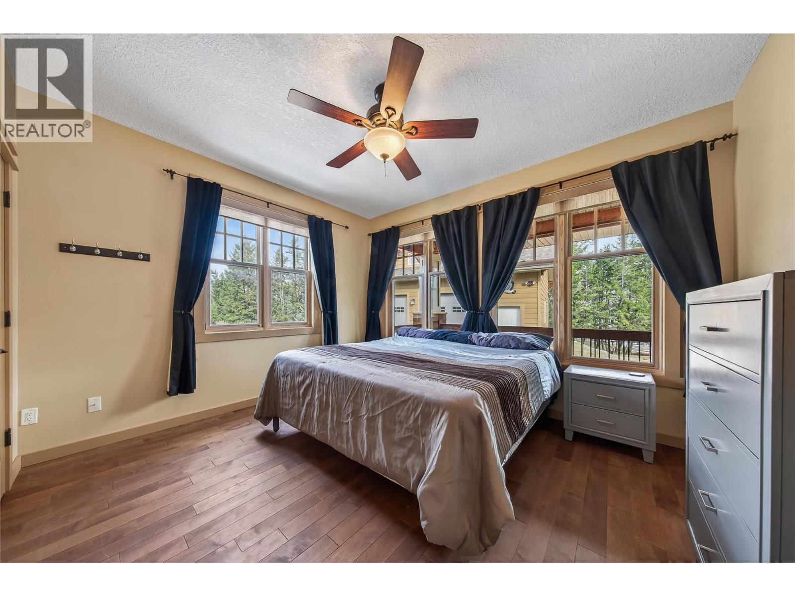 6880 Columbia Ridge Drive, Fairmont Hot Springs