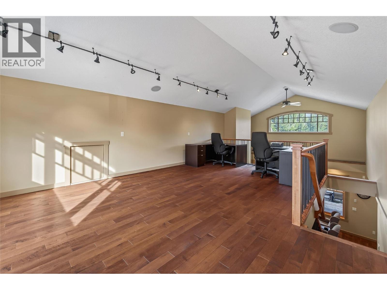 6880 Columbia Ridge Drive, Fairmont Hot Springs