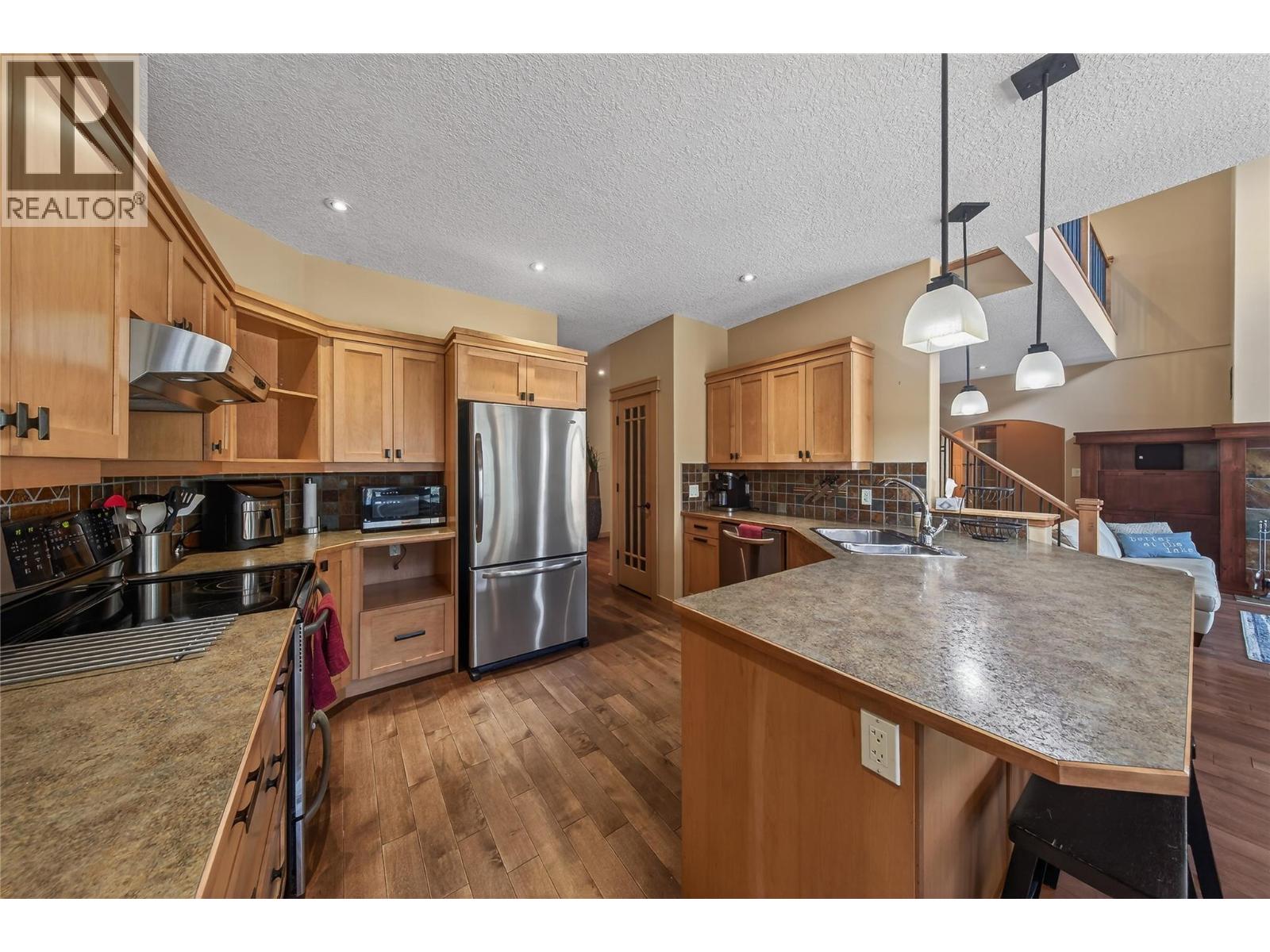 6880 Columbia Ridge Drive, Fairmont Hot Springs