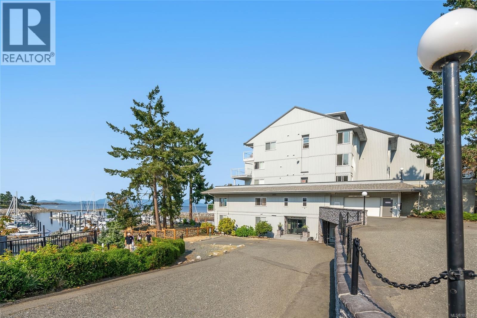 403 3555 Outrigger Rd, Nanoose Bay