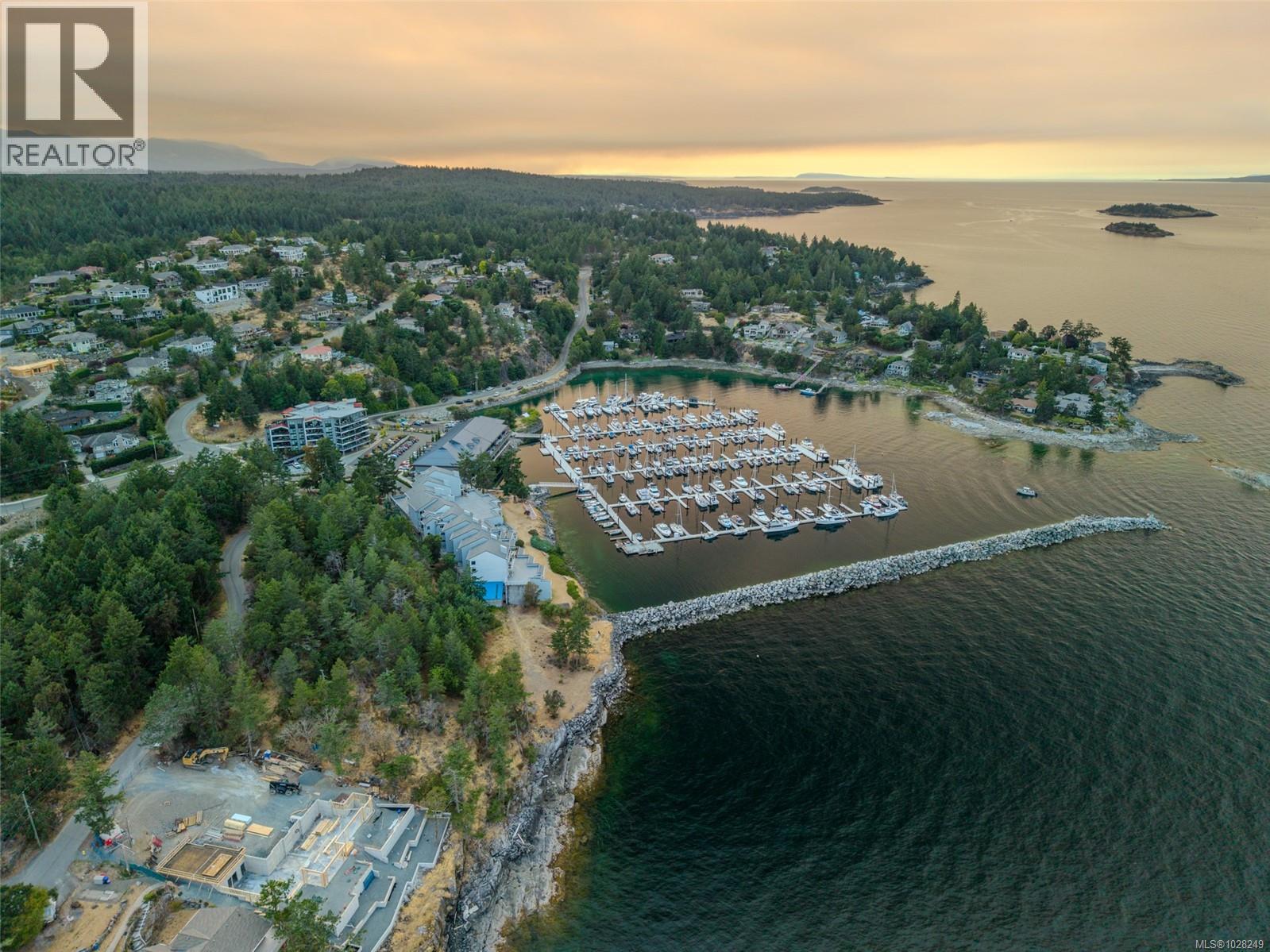 403 3555 Outrigger Rd, Nanoose Bay