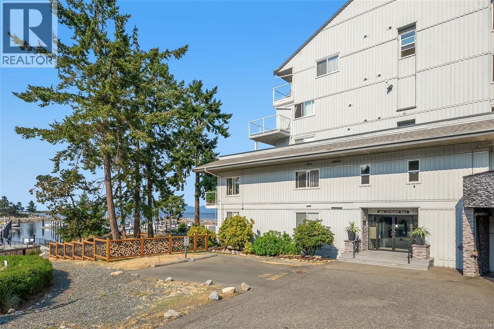 403 3555 Outrigger Rd, Nanoose Bay