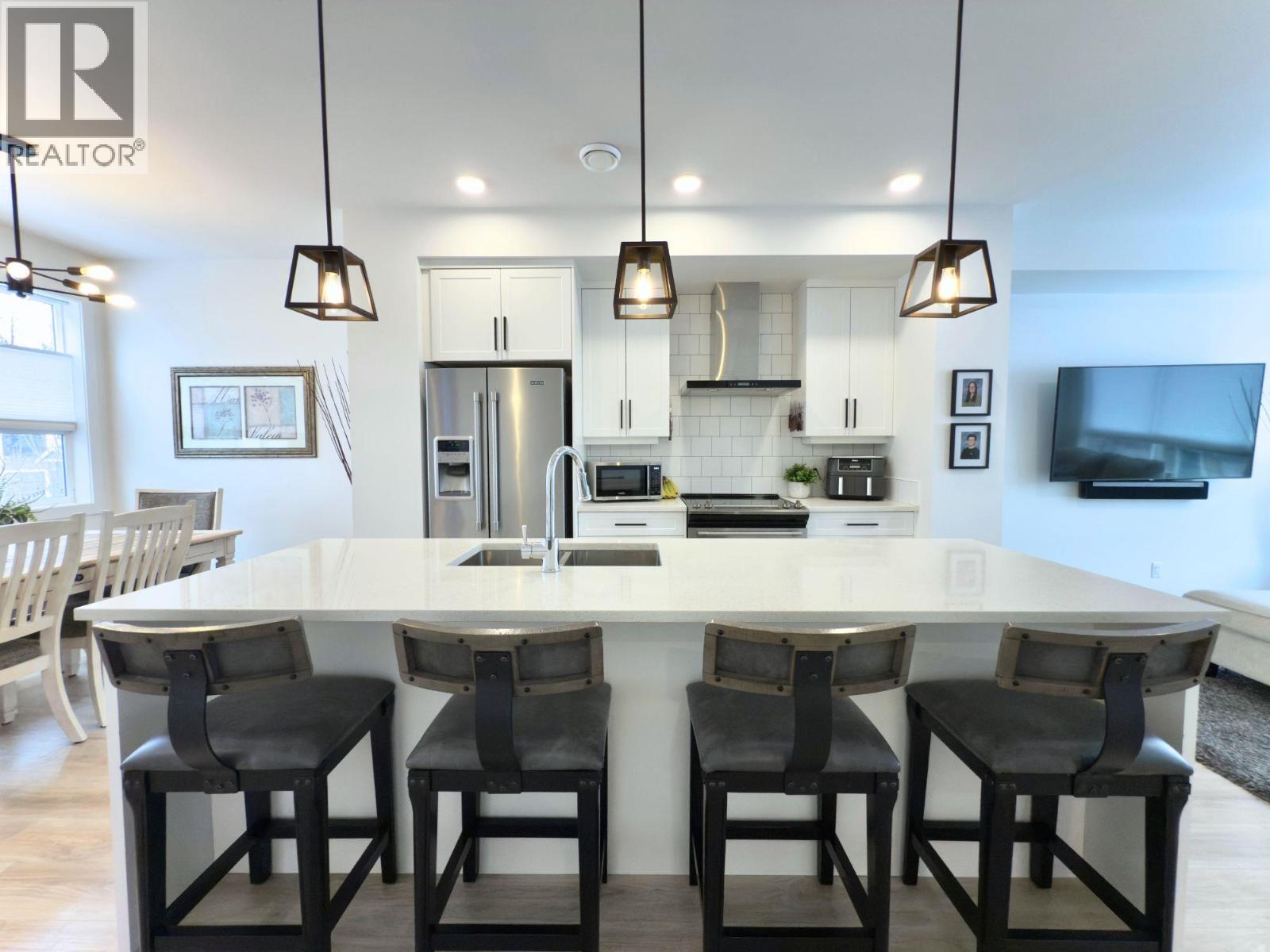 12075 Oceola Road Unit# 28, Lake Country