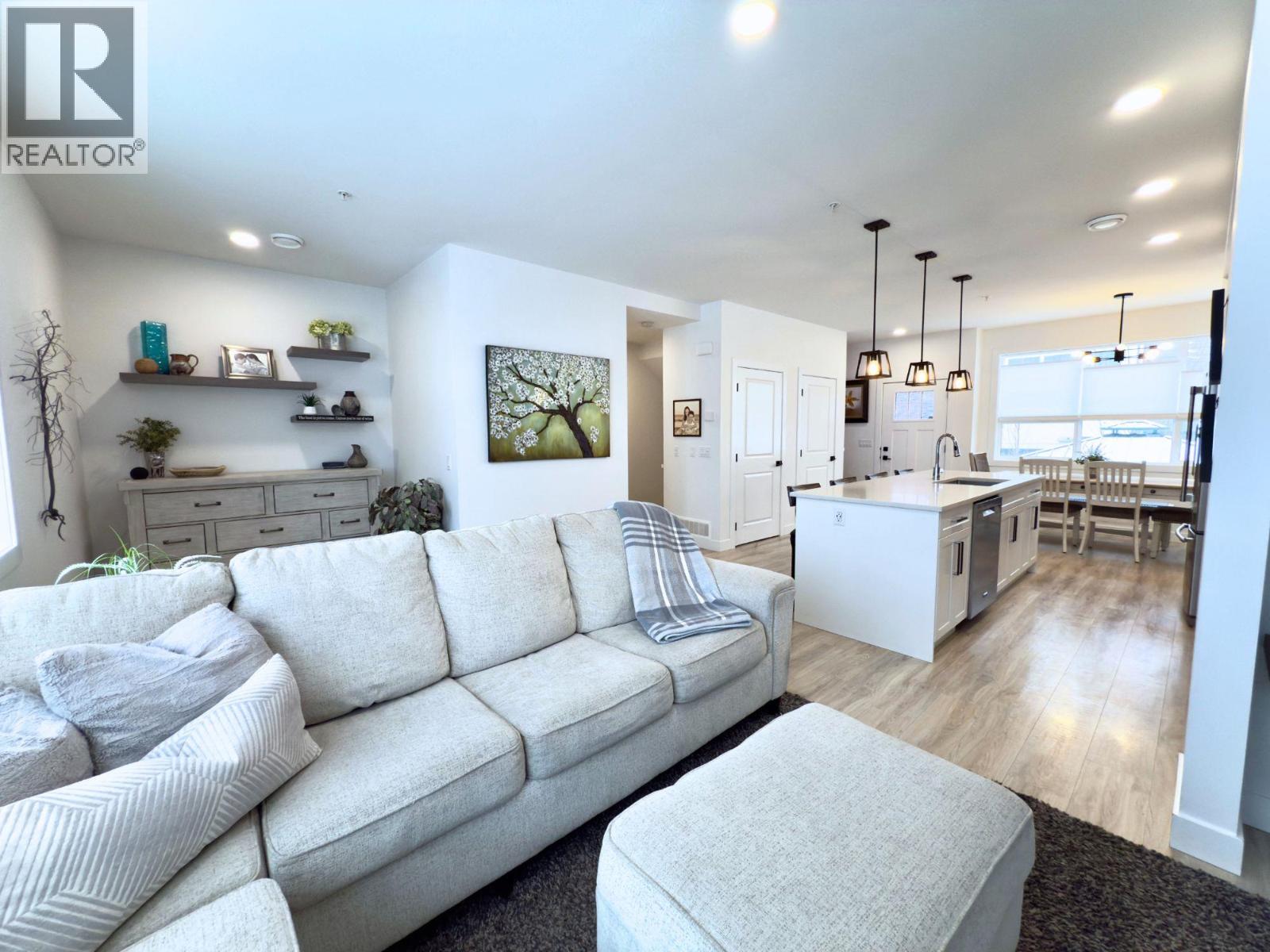 12075 Oceola Road Unit# 28, Lake Country