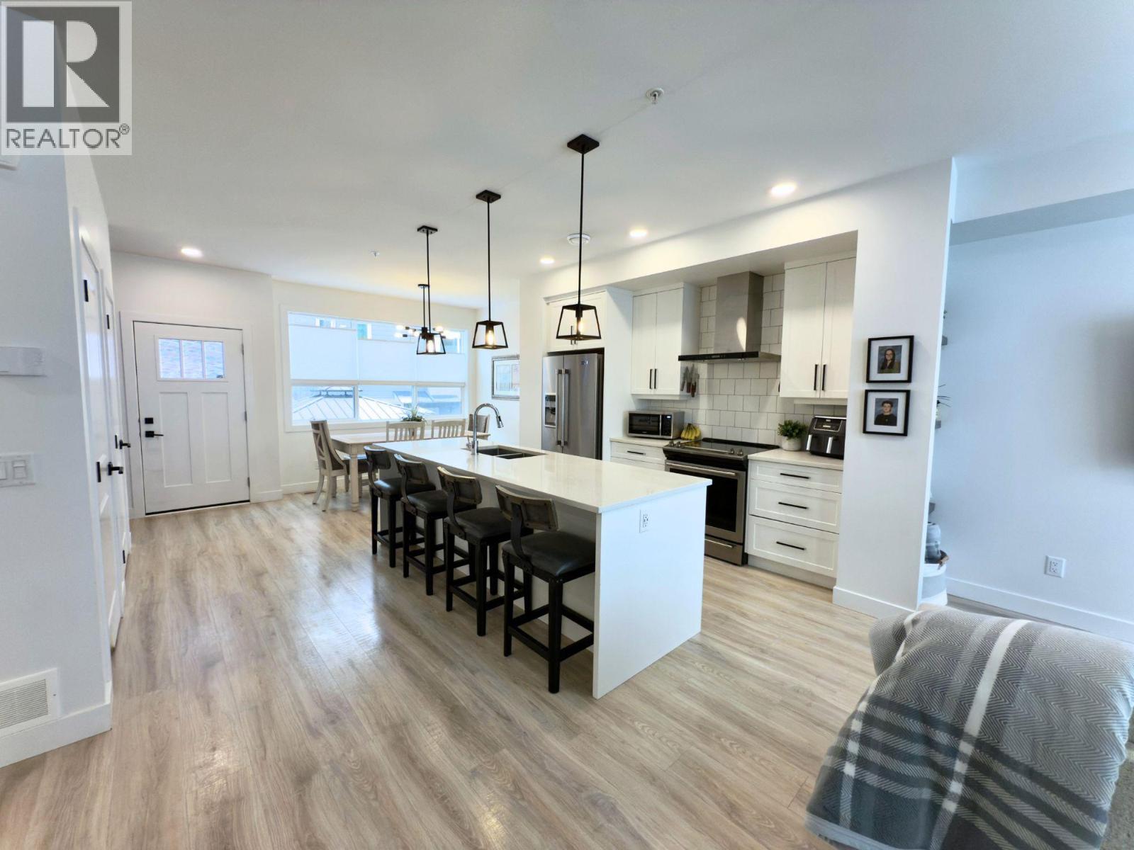 12075 Oceola Road Unit# 28, Lake Country