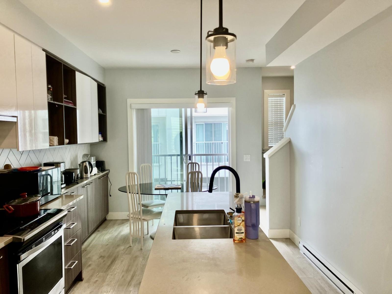 10 2505 WARE STREET, Abbotsford