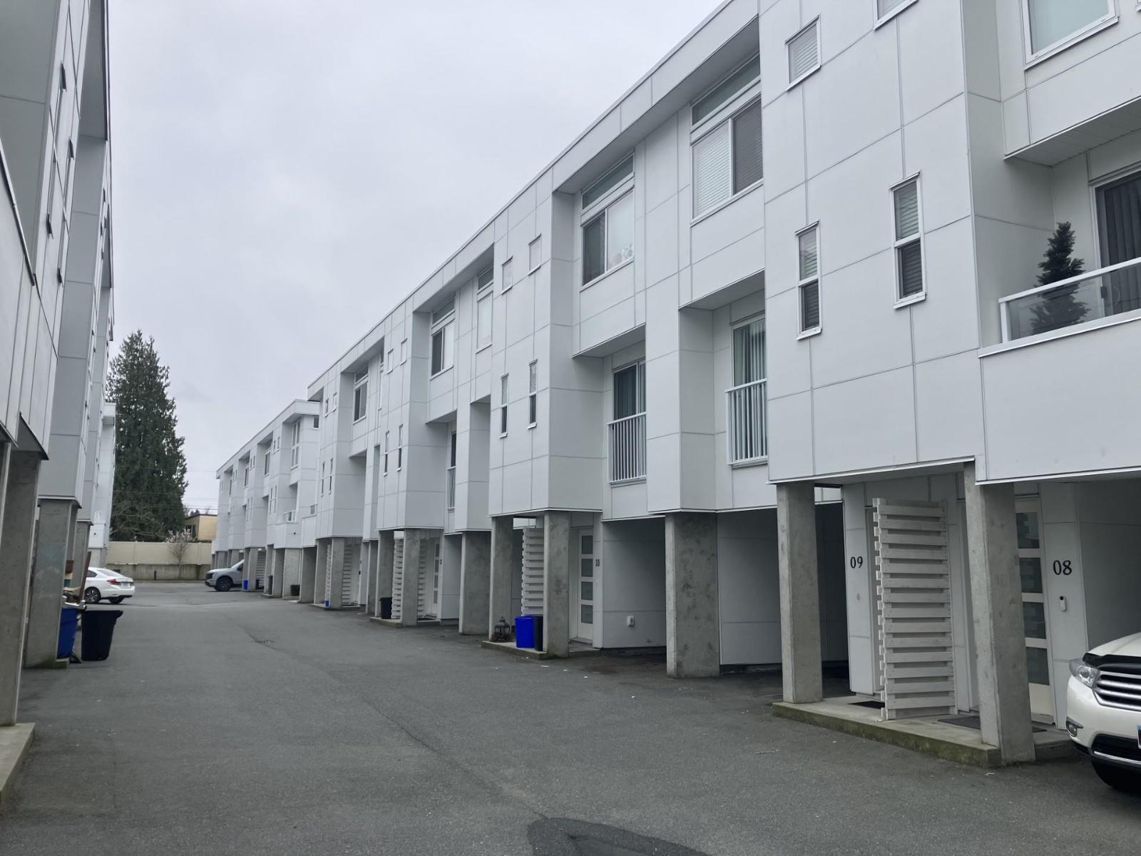 10 2505 WARE STREET, Abbotsford