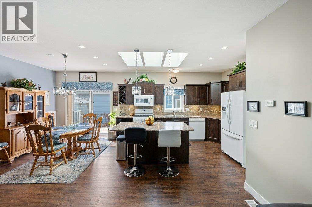 8300 Gallagher Lake Frontage Road Unit# 122, Oliver