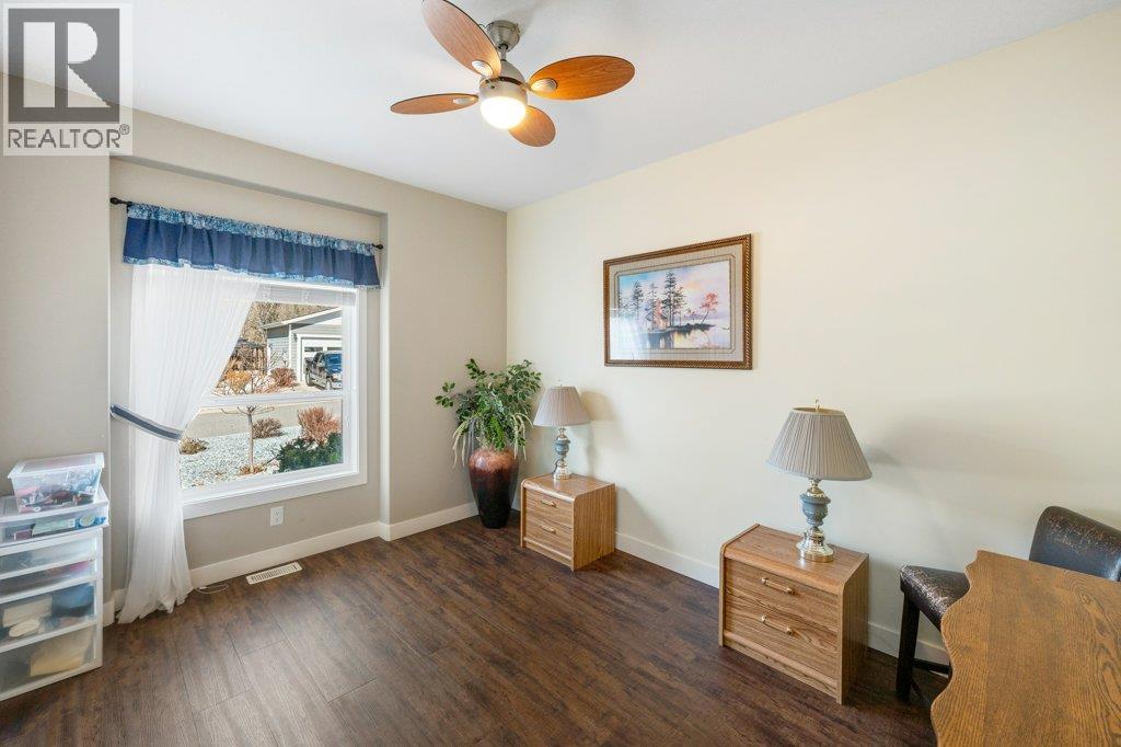 8300 Gallagher Lake Frontage Road Unit# 122, Oliver