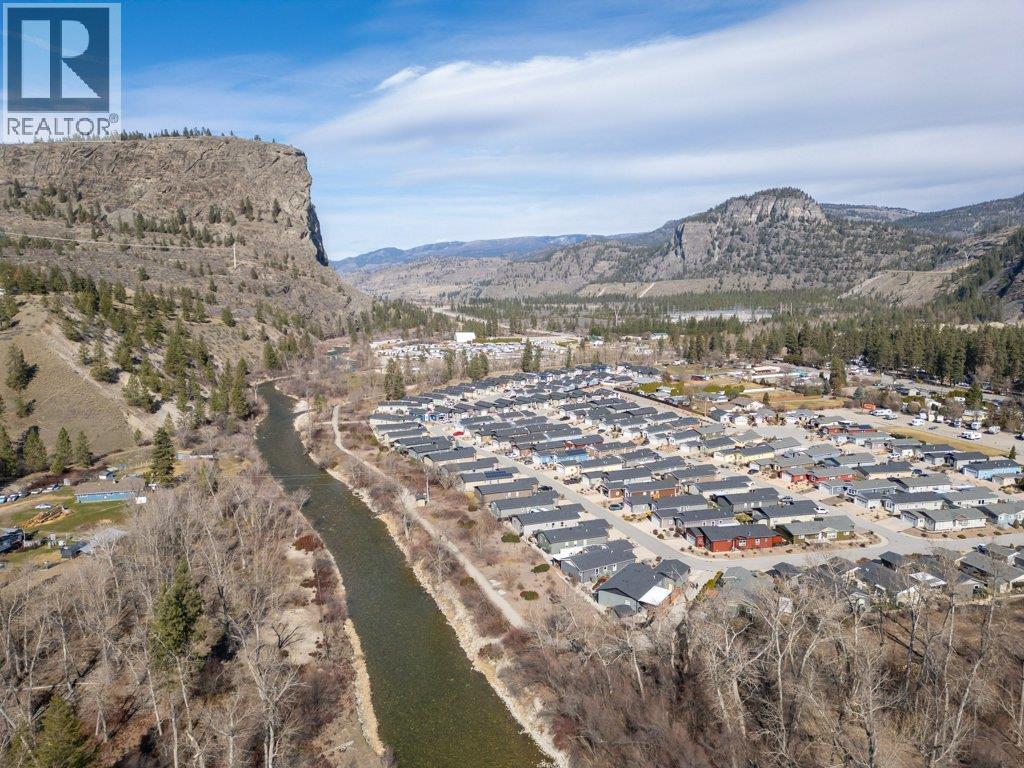 8300 Gallagher Lake Frontage Road Unit# 122, Oliver