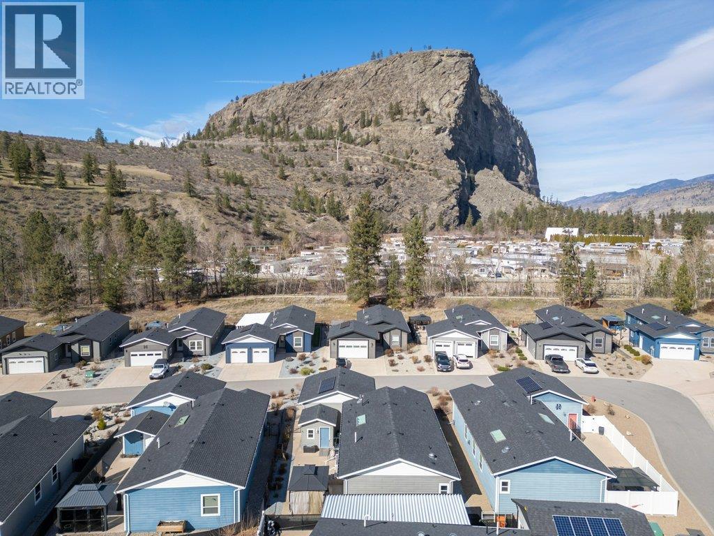 8300 Gallagher Lake Frontage Road Unit# 122, Oliver