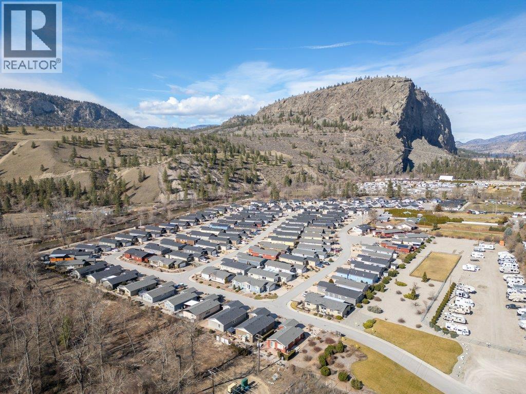 8300 Gallagher Lake Frontage Road Unit# 122, Oliver