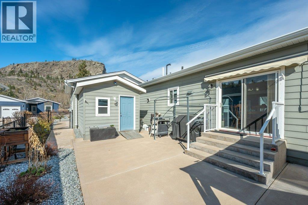 8300 Gallagher Lake Frontage Road Unit# 122, Oliver