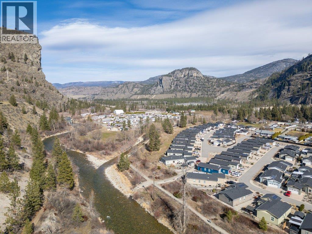 8300 Gallagher Lake Frontage Road Unit# 122, Oliver