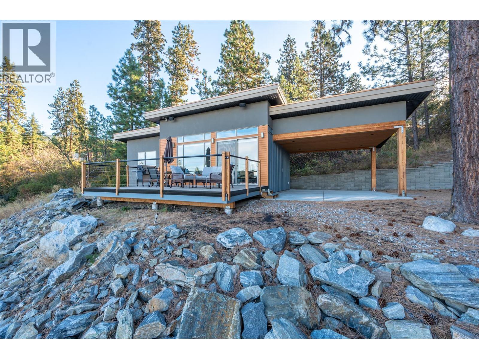 2864 Arawana Road, Naramata